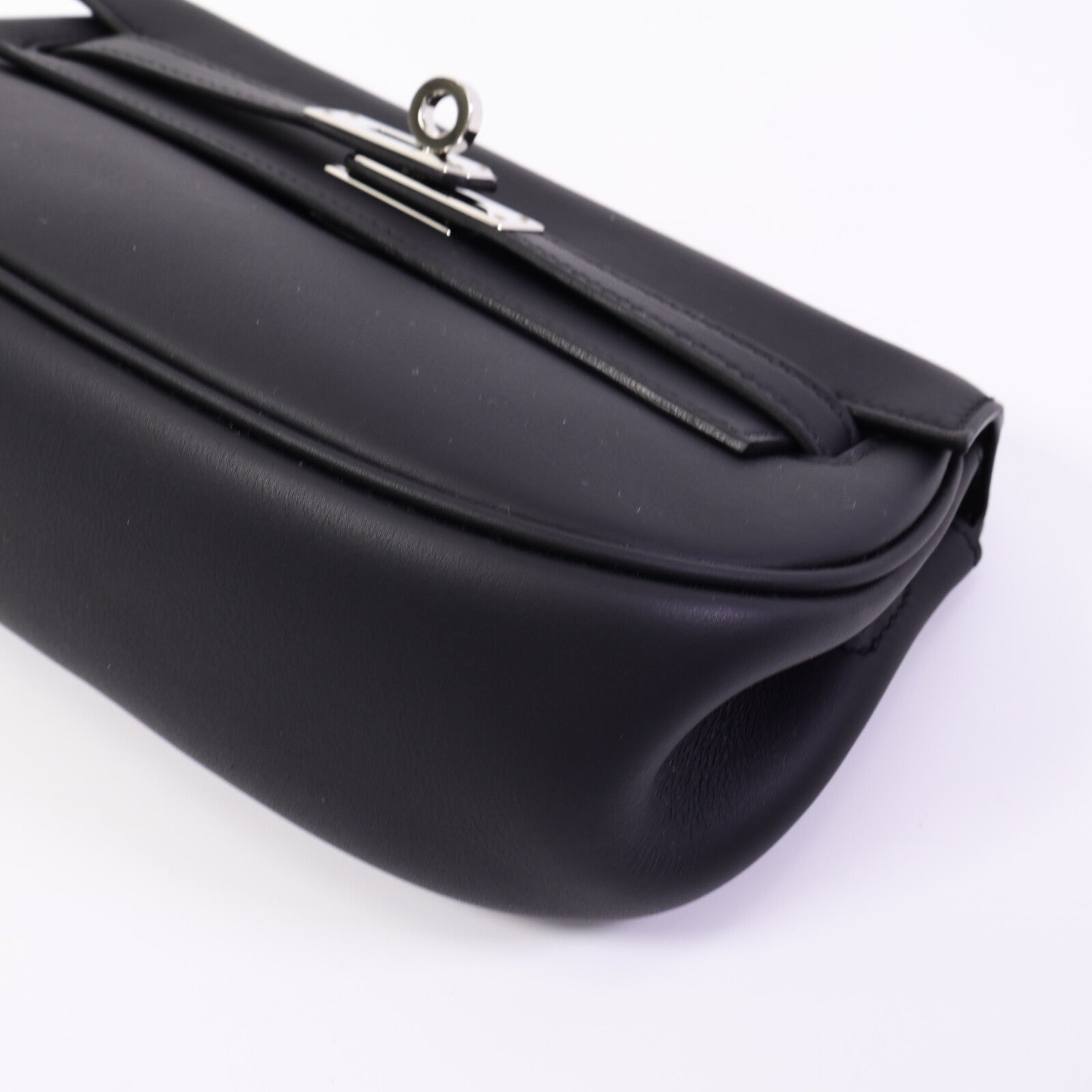 HERMES Swift皮革Kelly Moove肩背袋Noir