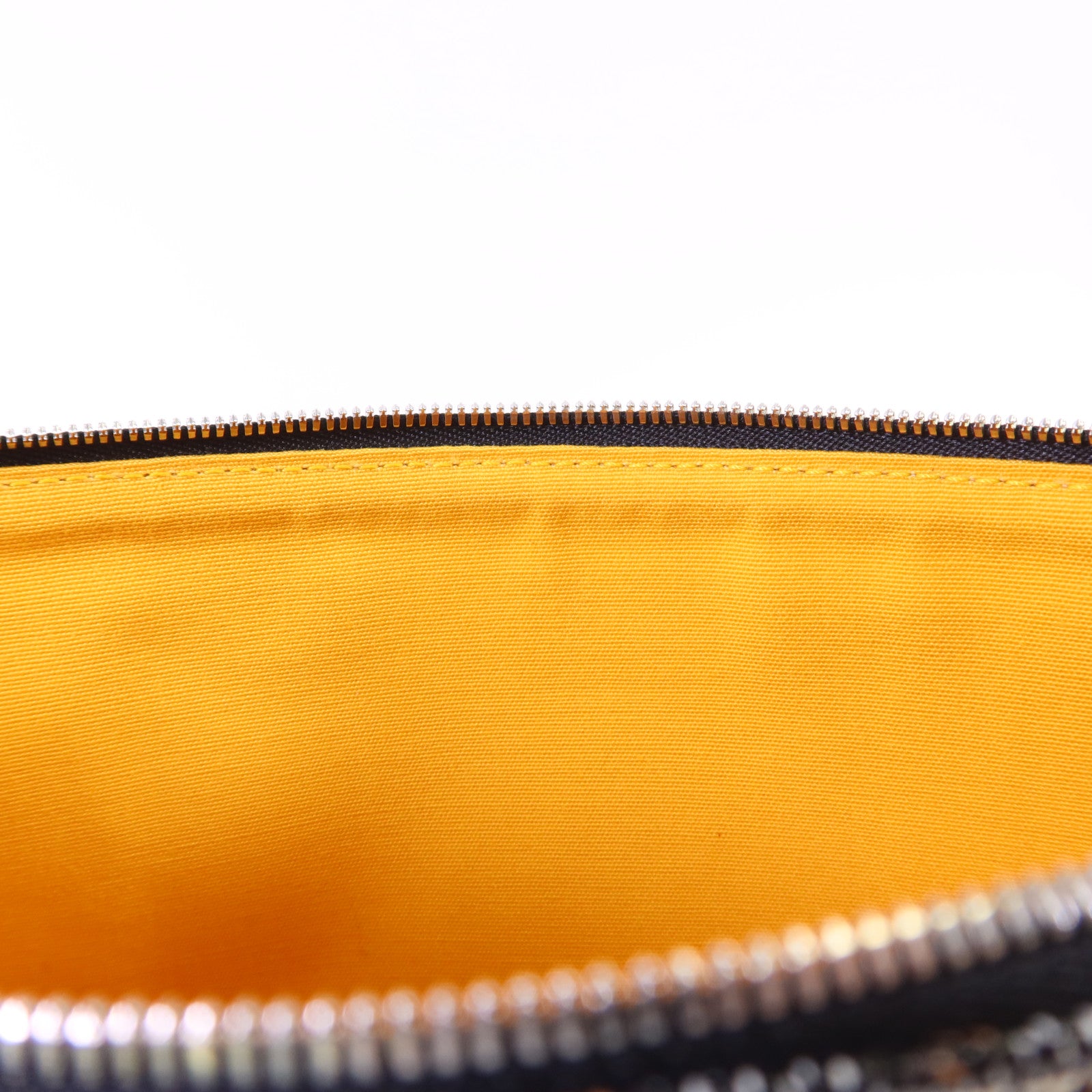 GOYARD 塗層帆布Pouch銀扣手拿包