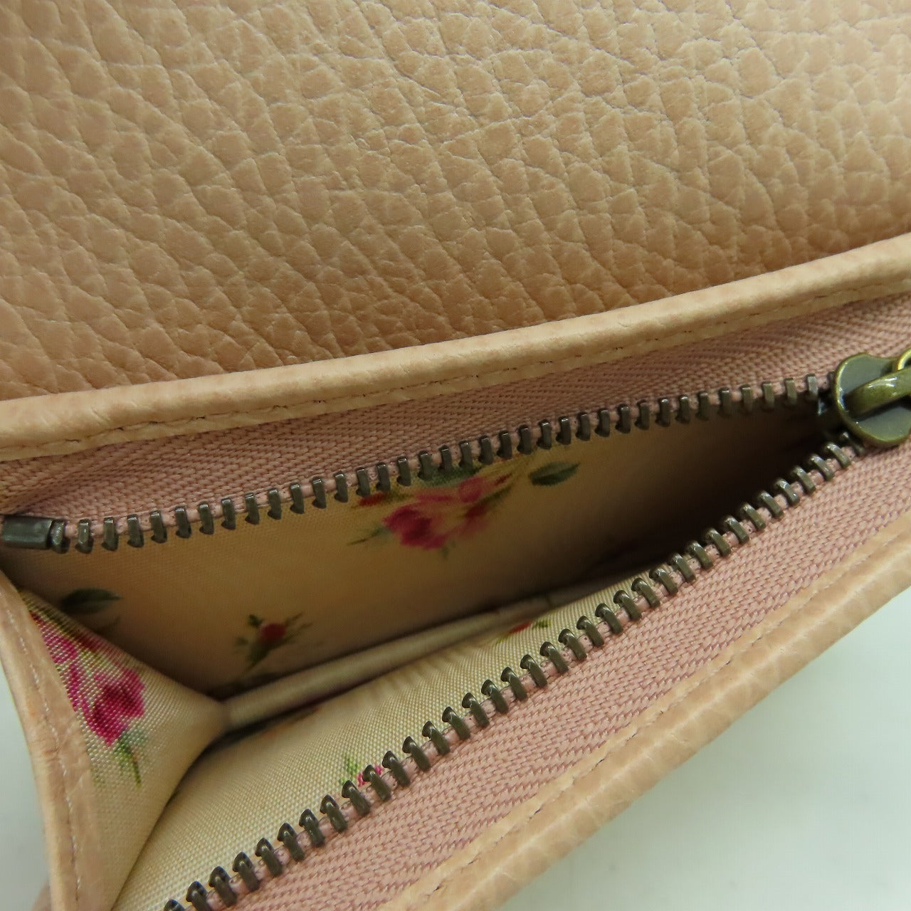 GUCCI 牛皮皮革Wallet金扣錢包黑色
