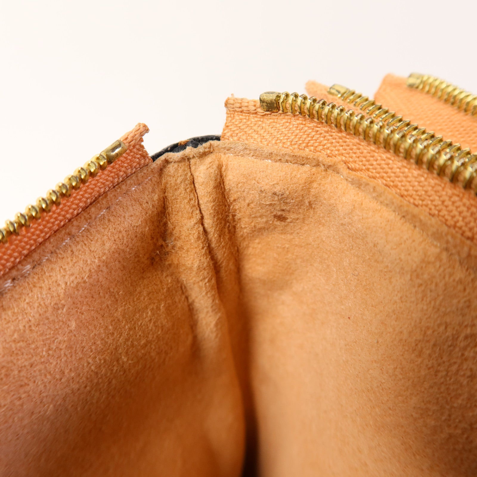 LOUIS VUITTON Damier Double Zip Pochette金扣鏈帶肩背袋