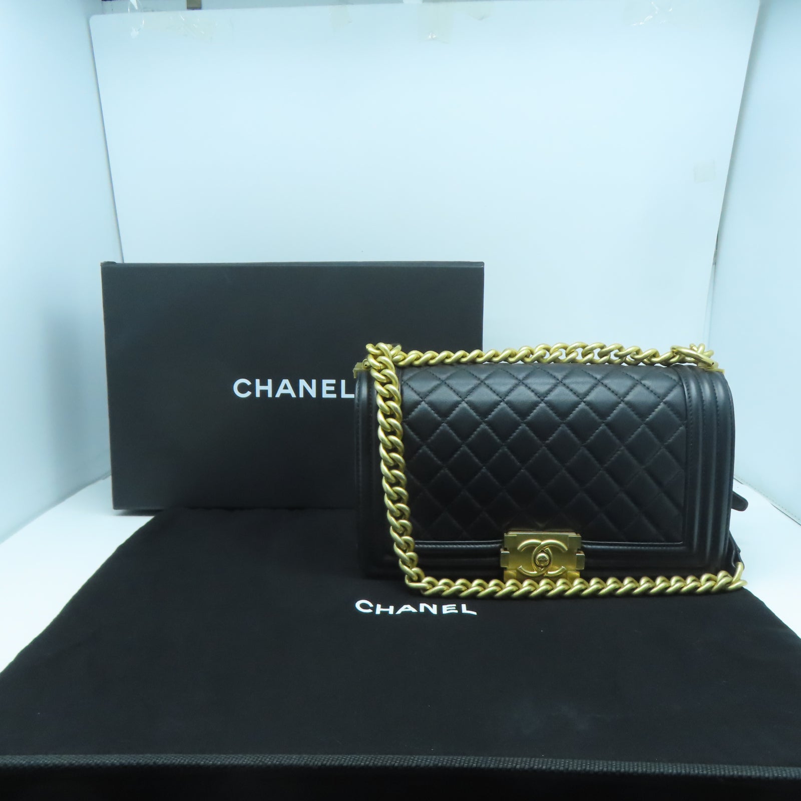 CHANEL **【激減優惠】菱格羊皮皮革Boy 25金扣鏈帶肩背袋黑色