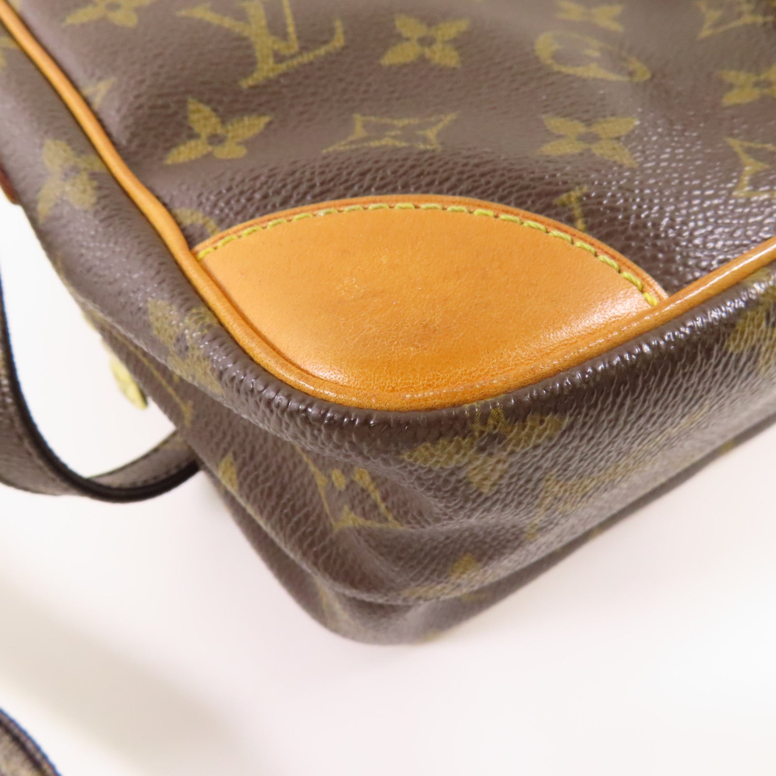 LOUIS VUITTON Monogram Amazon金扣肩背袋棕色