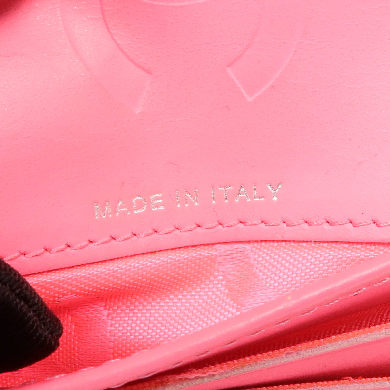 CHANEL 牛皮皮革Cambon Wallet銀扣錢包