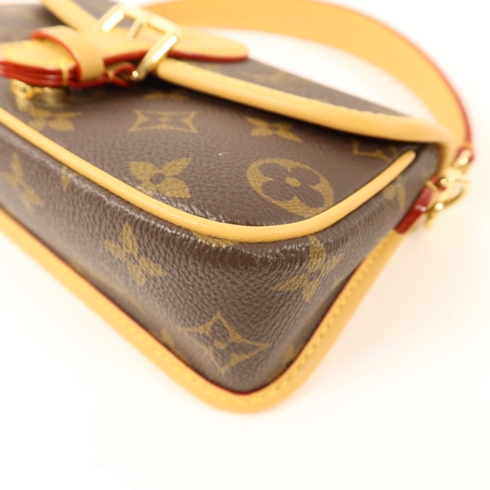 LOUIS VUITTON Monogram Nano Diane金扣手挽肩背兩用袋