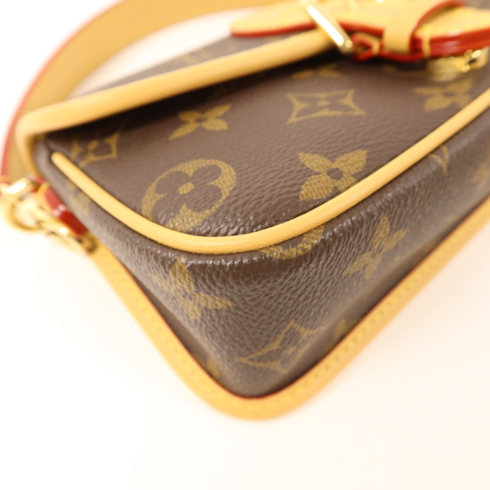 LOUIS VUITTON Monogram Nano Diane金扣手挽肩背兩用袋