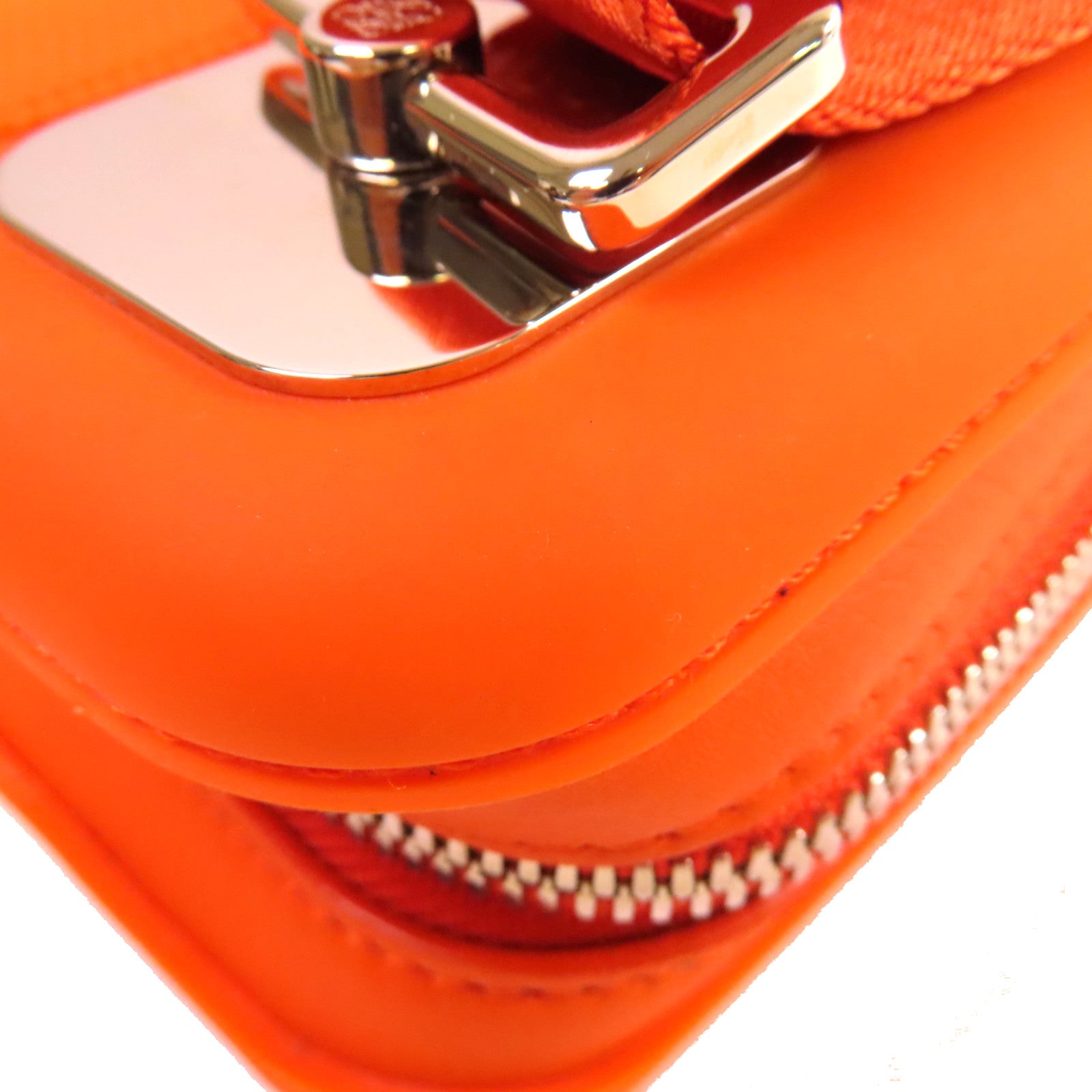 LOEWE TPU/牛皮皮革Molded Sling Crossbody Shoulder Bag銀扣肩背袋橙色
