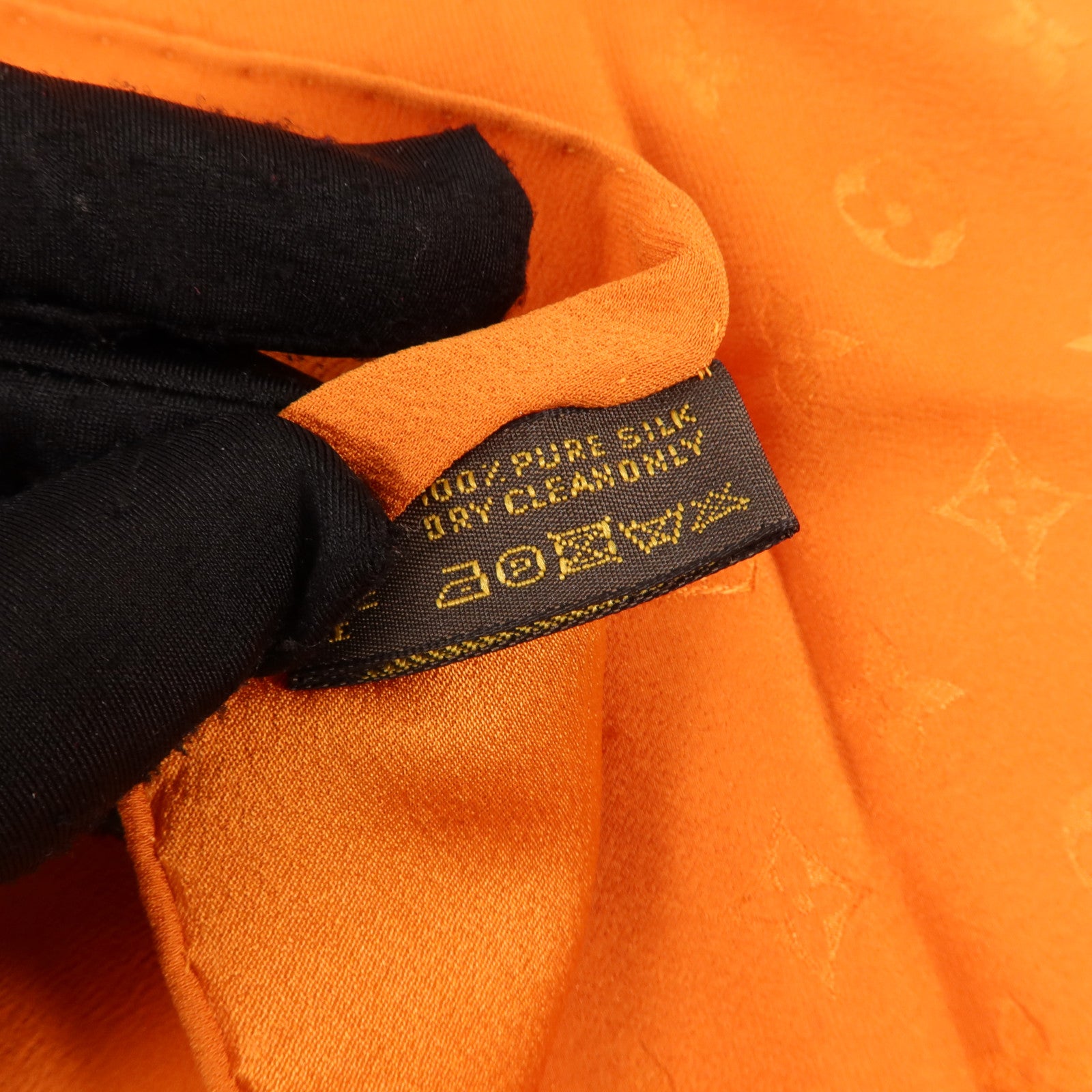 LOUIS VUITTON 絲質Carre Monaco Scarf 90X90cm絲巾