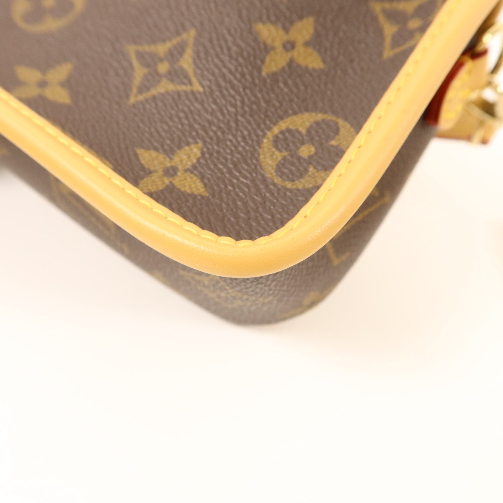 LOUIS VUITTON Monogram Nano Diane金扣手挽肩背兩用袋