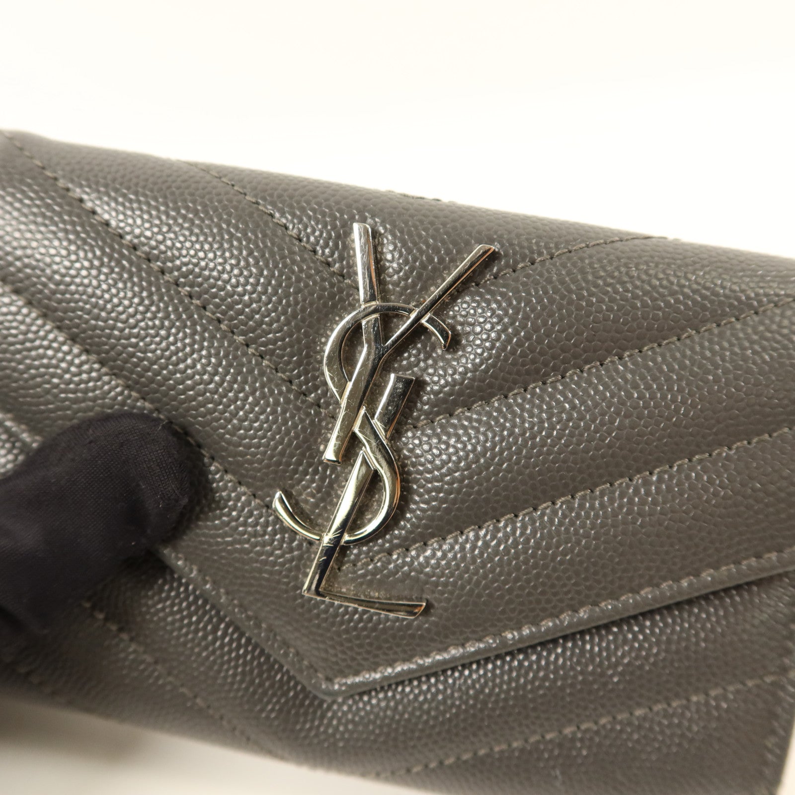 YVES SAINT LAURENT 牛皮皮革Cassandre Matelasse Wallet銀扣錢包