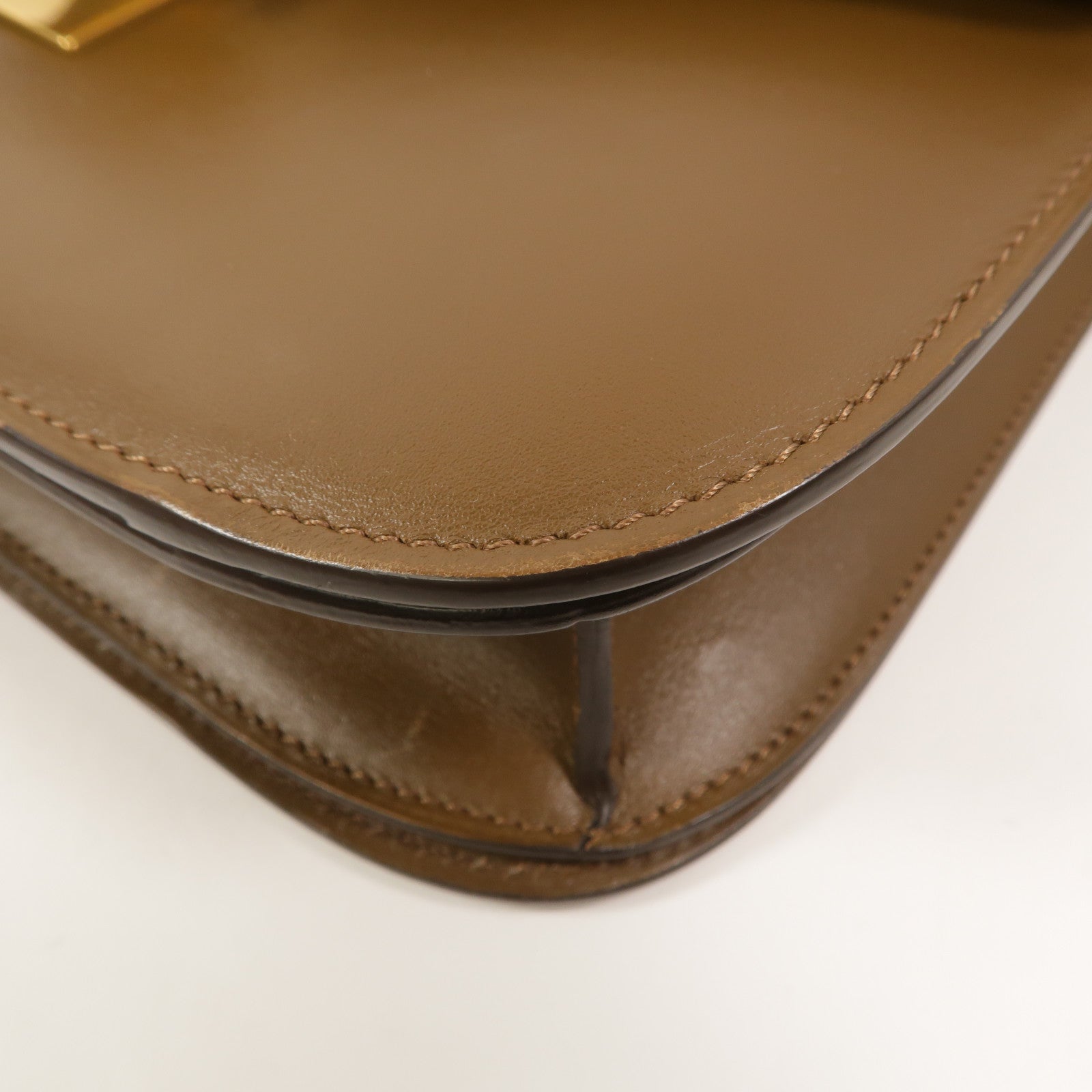 CELINE 牛皮皮革Classic Box Medium肩背袋