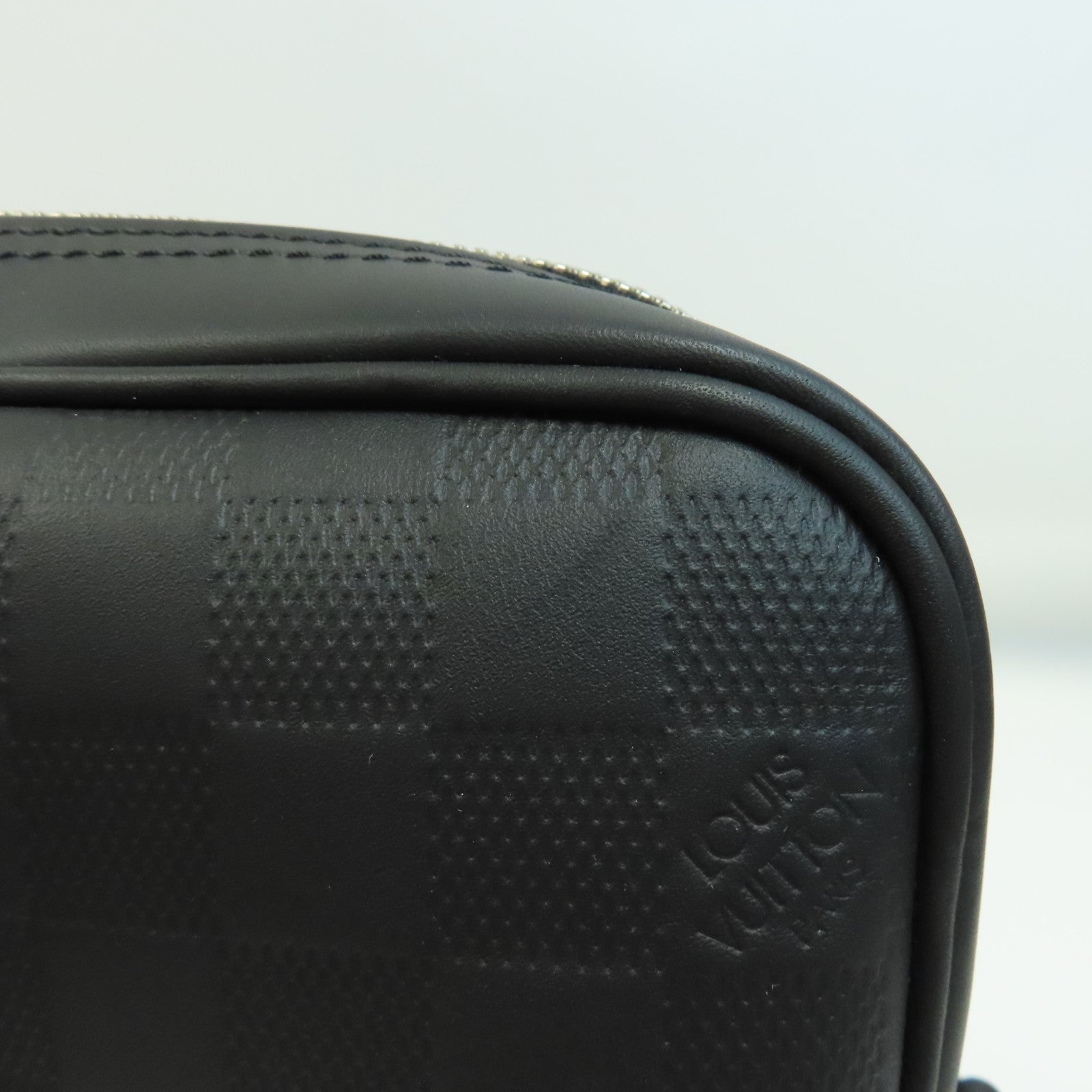 LOUIS VUITTON Damier Infini Porte-Documents Voyage NM銀扣手挽肩背兩用袋黑色