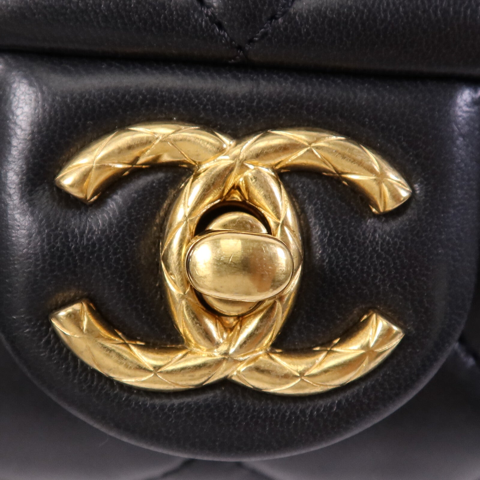 CHANEL 羊皮皮革Chain Shoulder Bag金扣鏈帶肩背袋