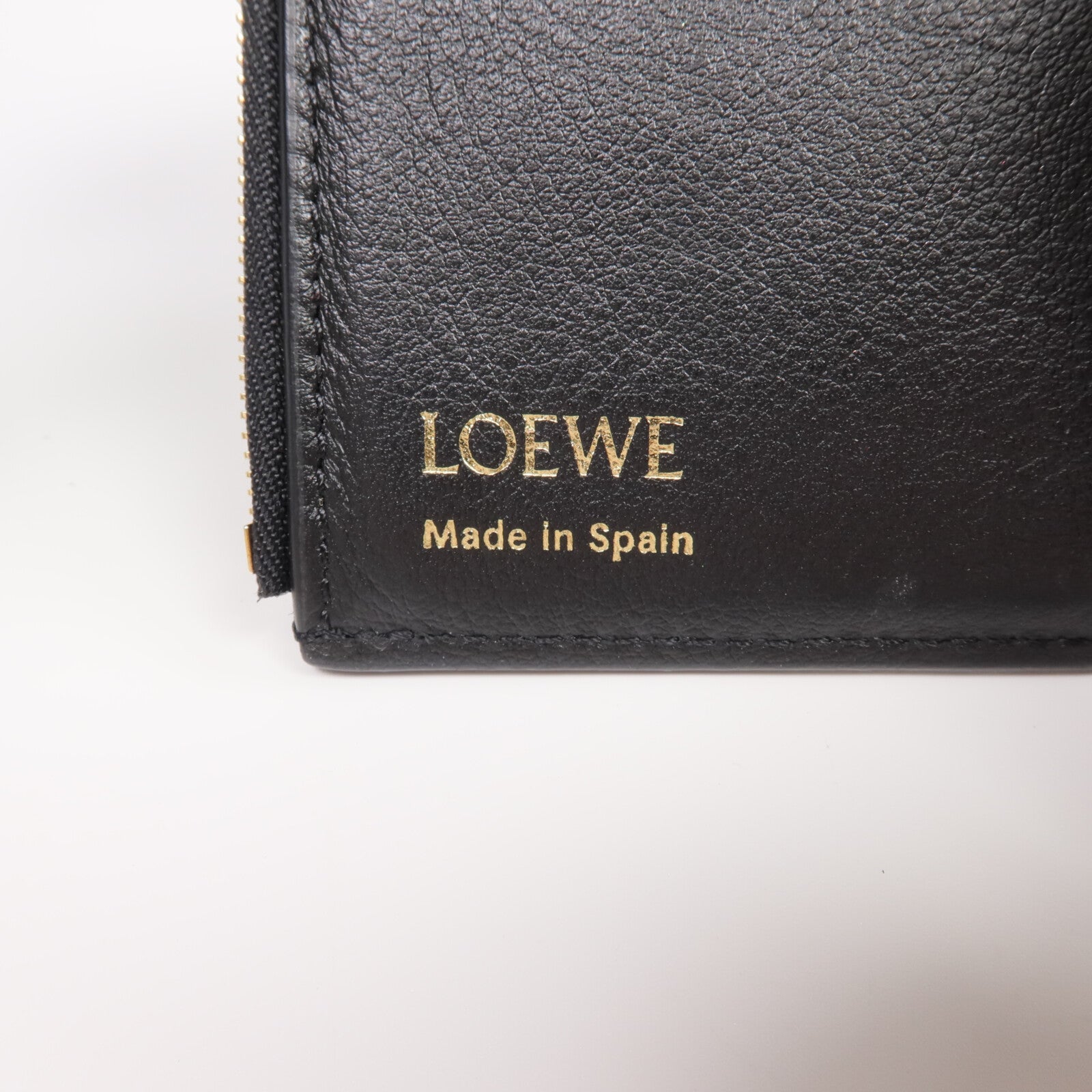 LOEWE 牛皮皮革Pebble Small Vertical Wallet金扣錢包
