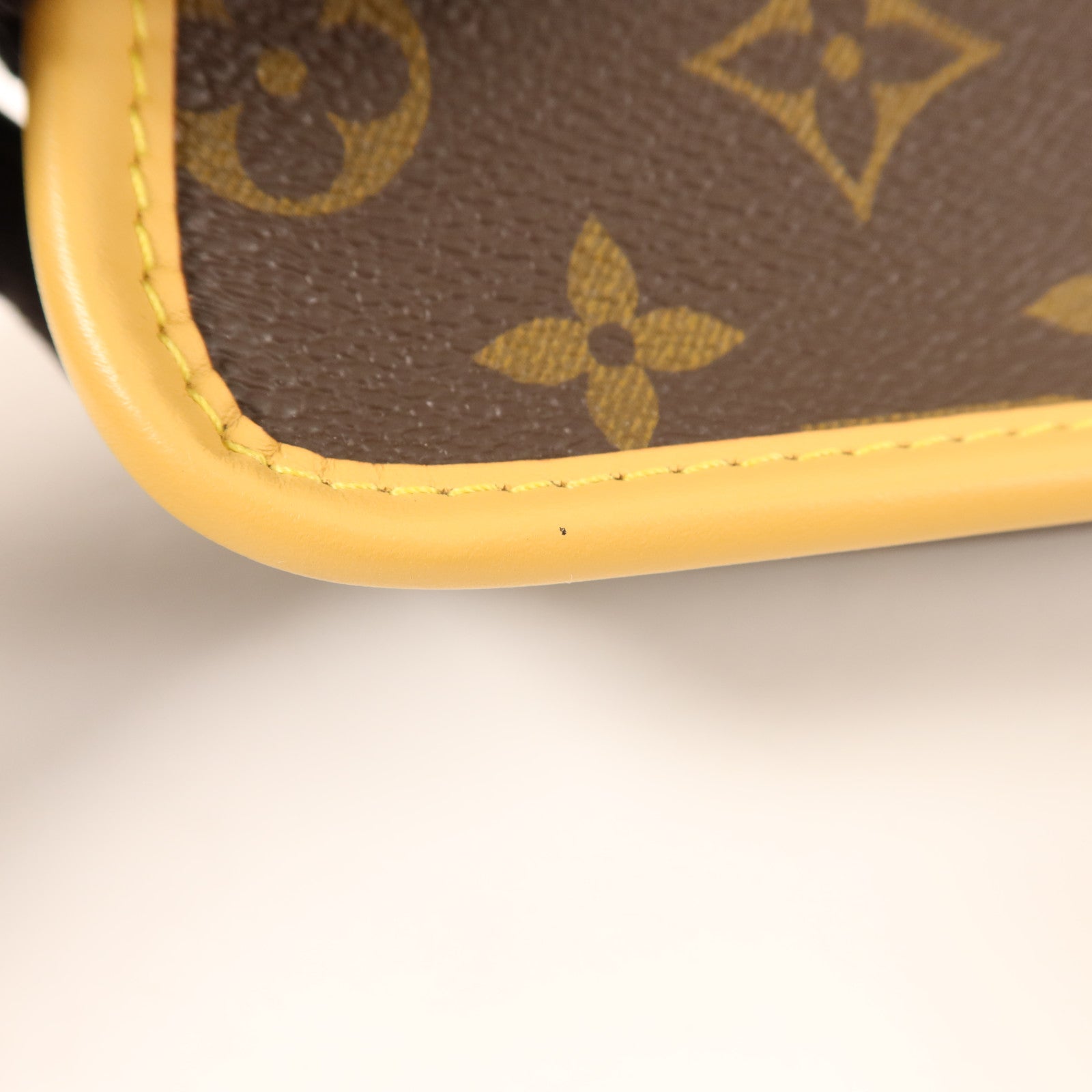 LOUIS VUITTON Monogram Nano Diane金扣手挽肩背兩用袋