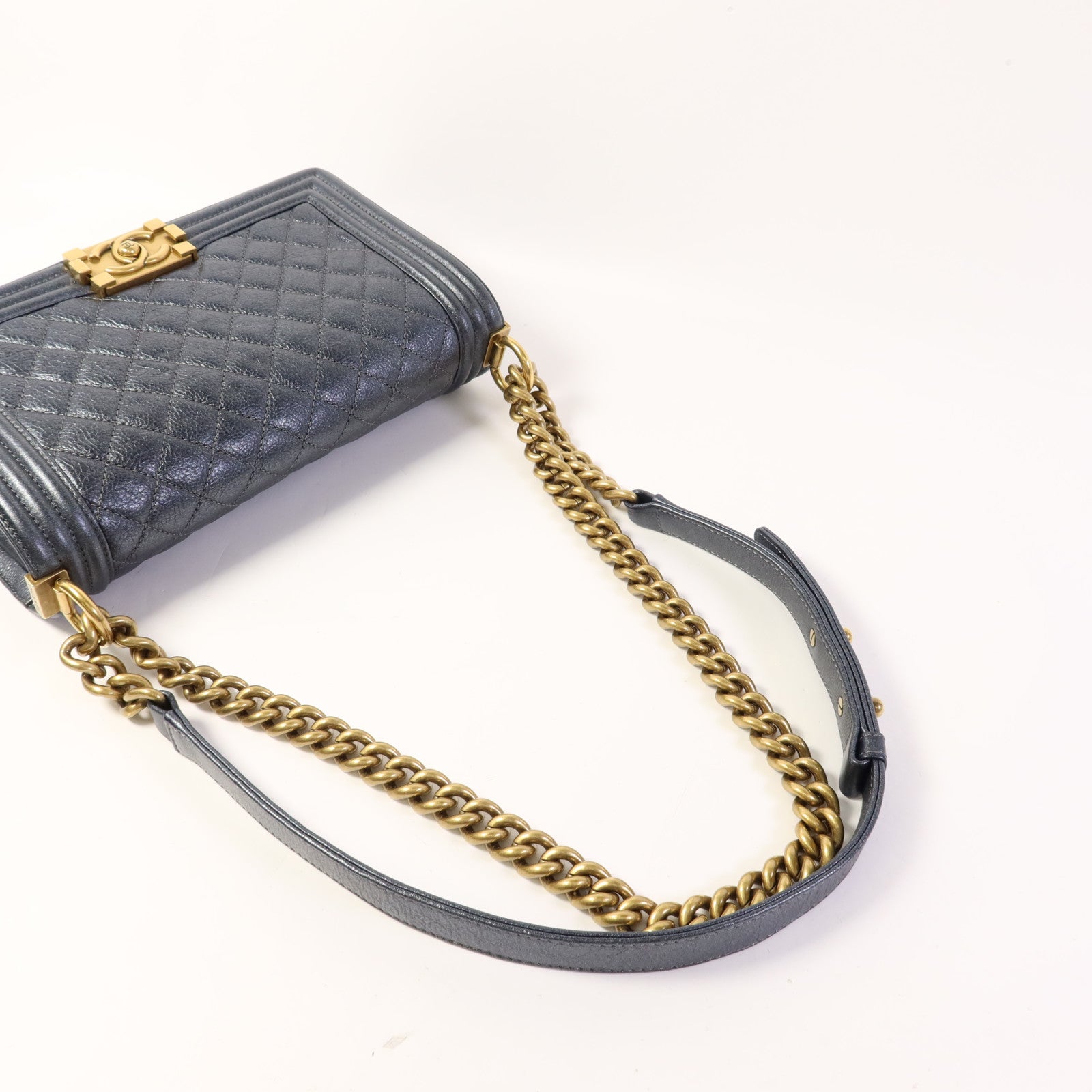 CHANEL 牛皮皮革Boy 25金扣鏈帶肩背袋