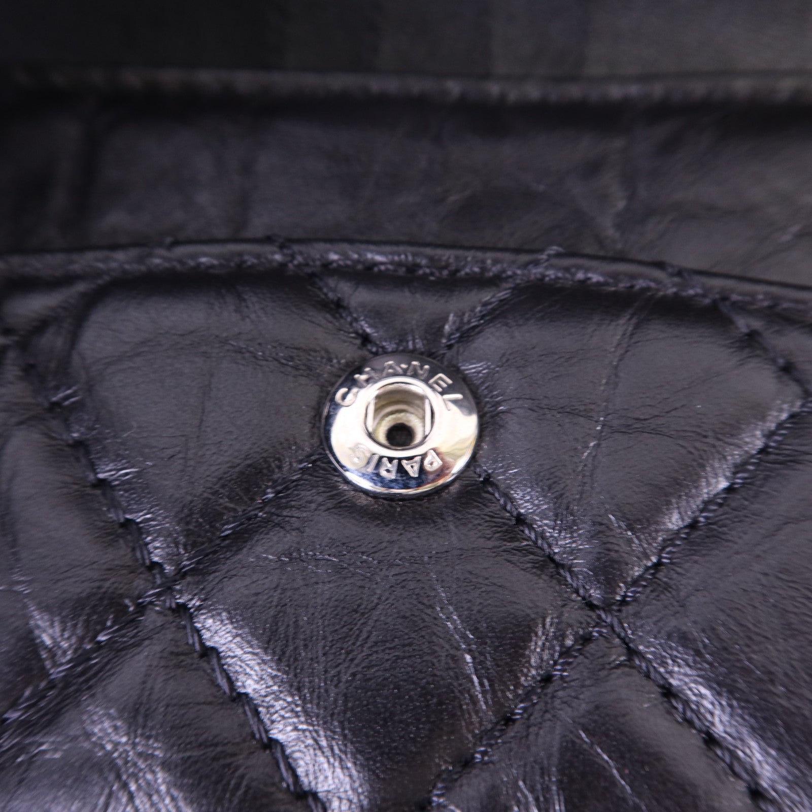 CHANEL 牛皮皮革2.55 So Black鏈帶肩背袋
