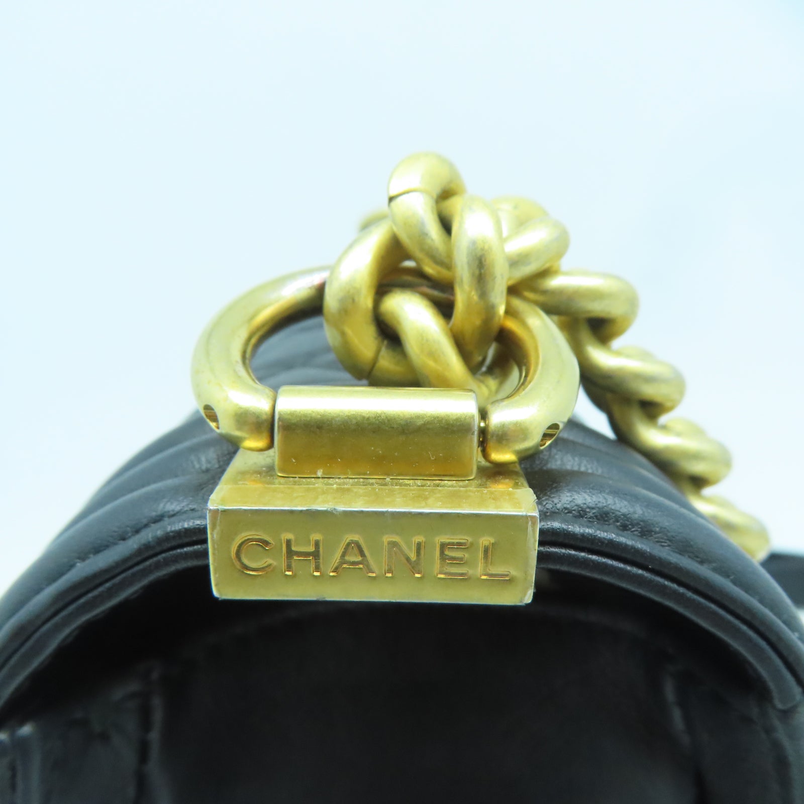 CHANEL **【激減優惠】菱格羊皮皮革Boy 25金扣鏈帶肩背袋黑色
