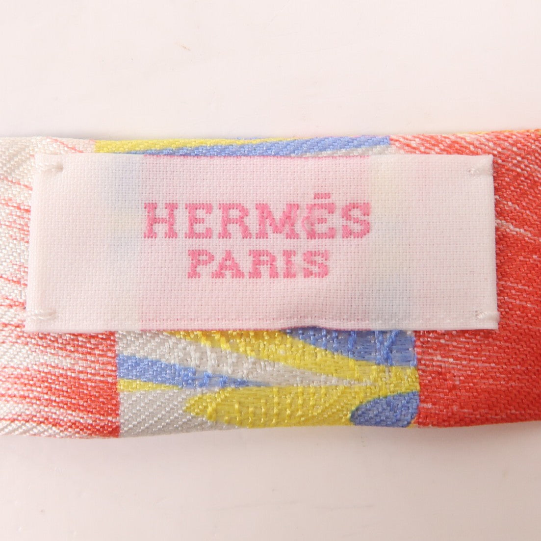 HERMES 絲質Marble Silk Doll Twilly絲巾