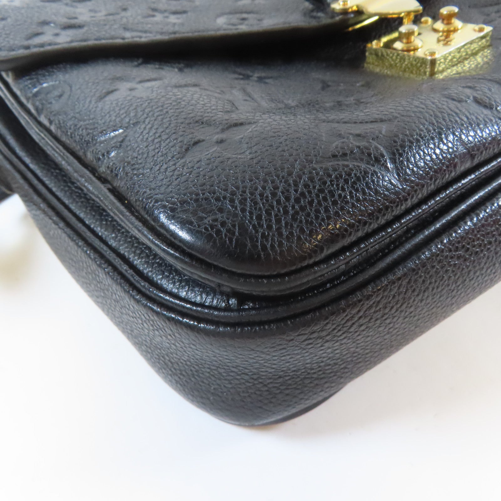 LOUIS VUITTON 【清倉大減價】Monogram Empreintc Pochette Metis金扣肩背袋黑色