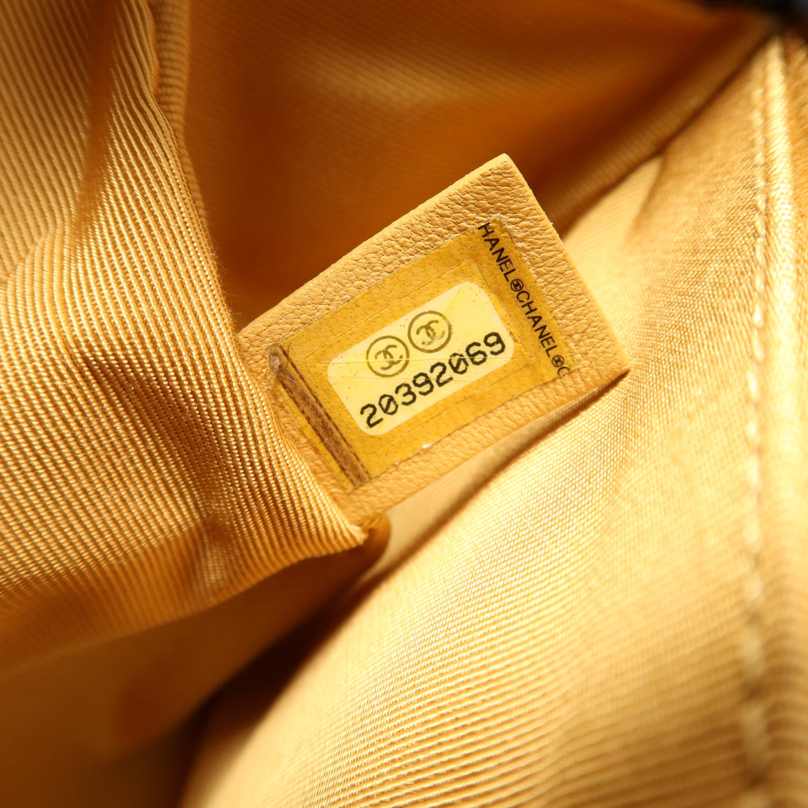 CHANEL 牛皮皮革Boy 25金扣鏈帶肩背袋