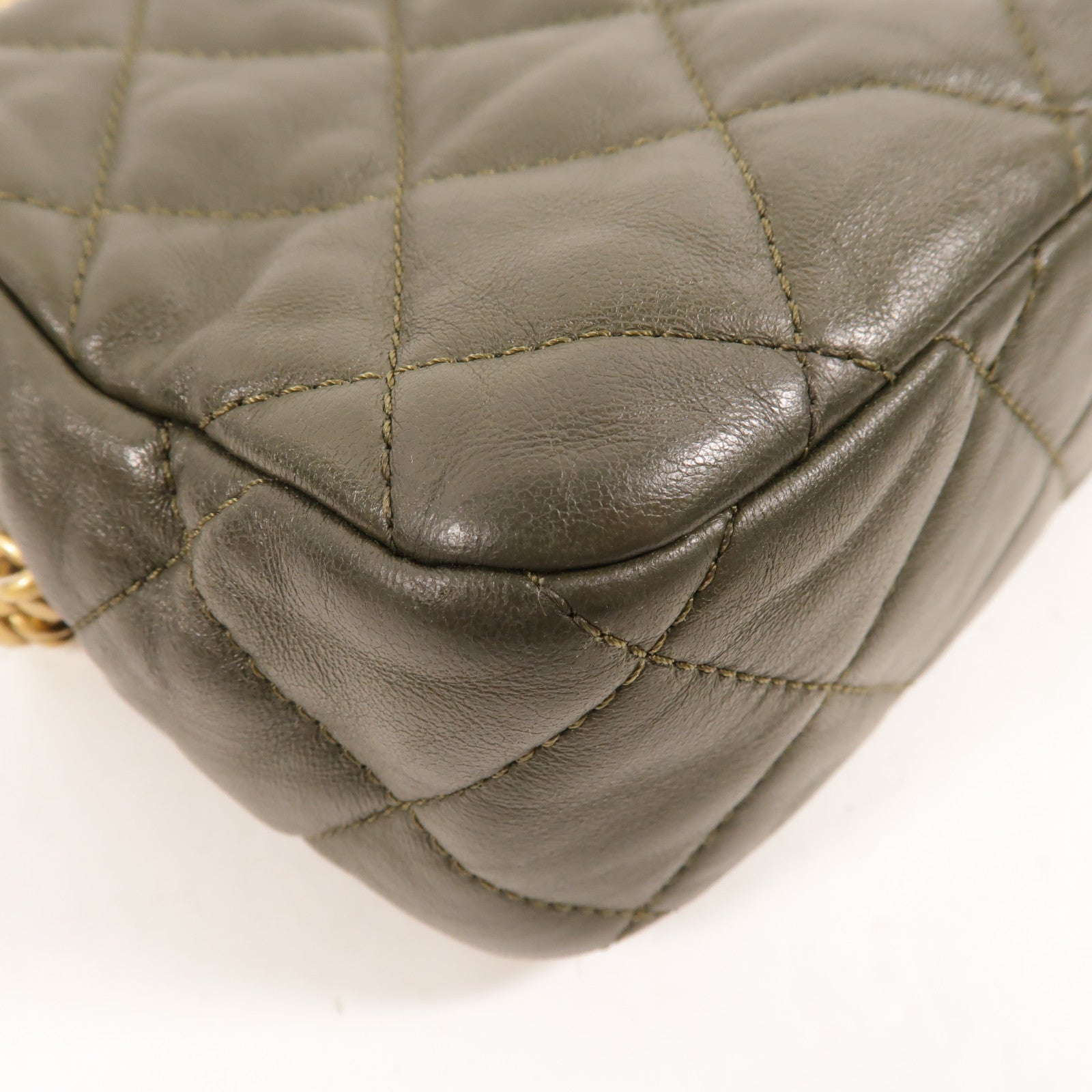 CHANEL 牛皮皮革Camera Bag Gold Ball肩背袋