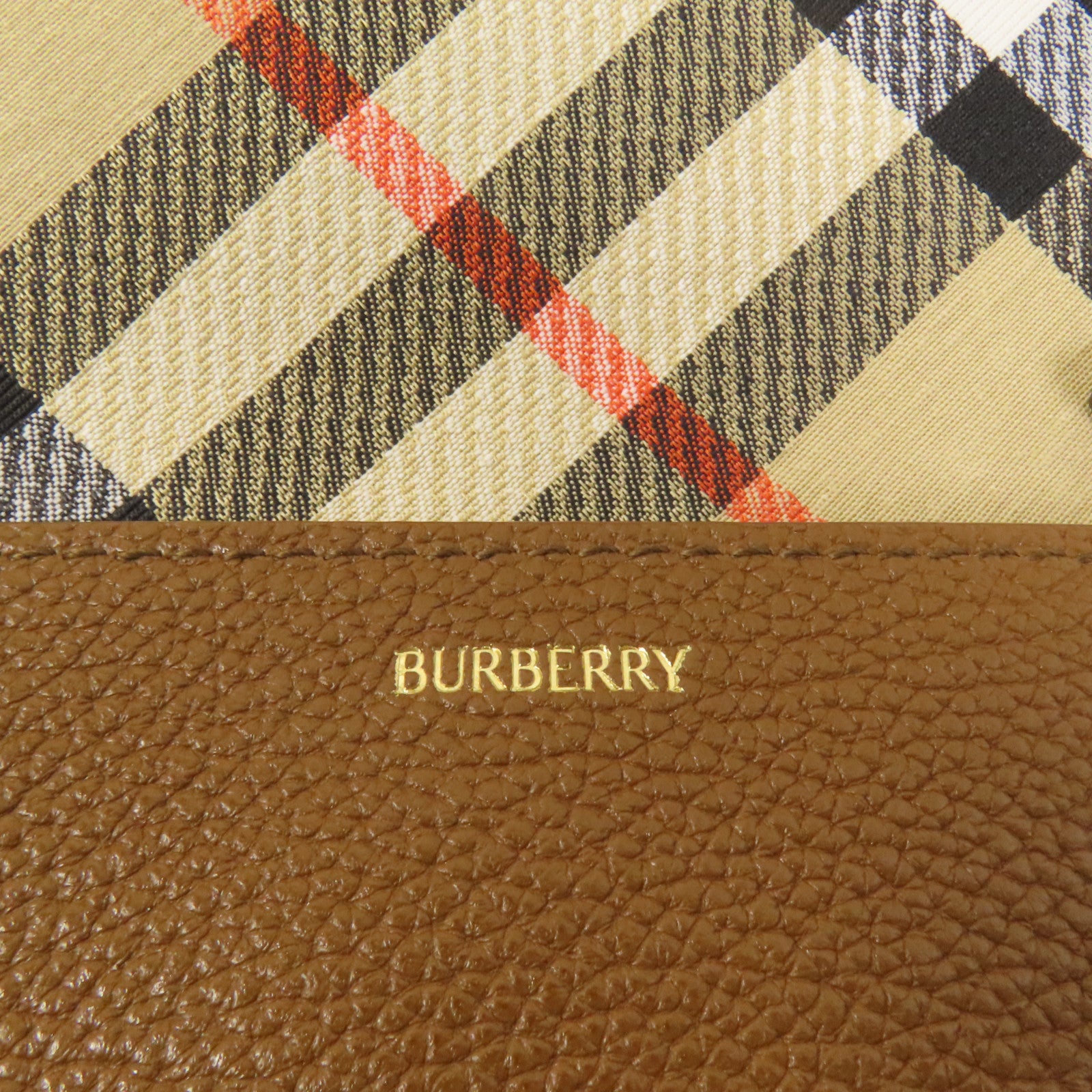 BURBERRY 牛皮皮革Shoulder Bag金扣肩背袋