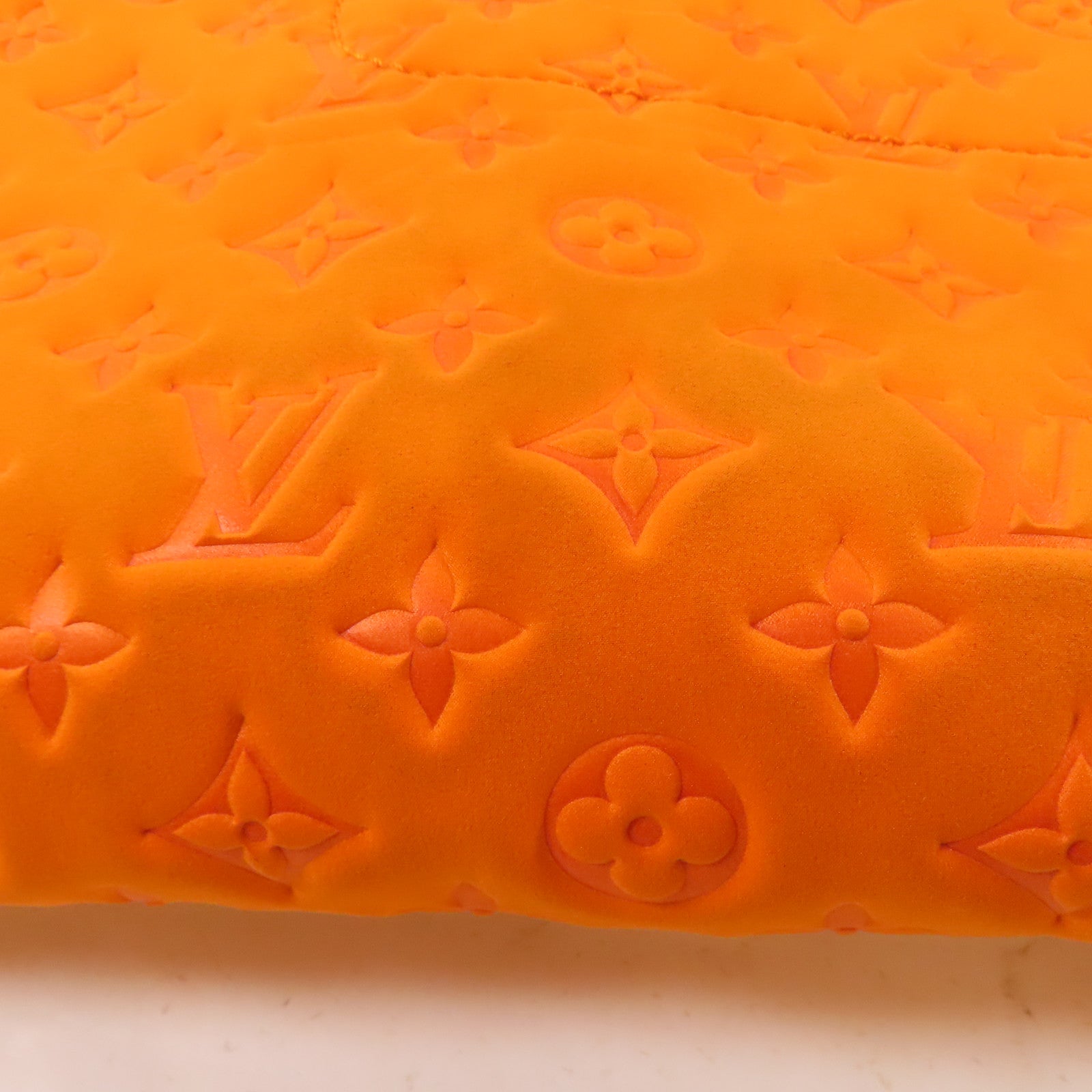 LOUIS VUITTON Monogram Neoprene Scaba MM金扣手挽袋橙色
