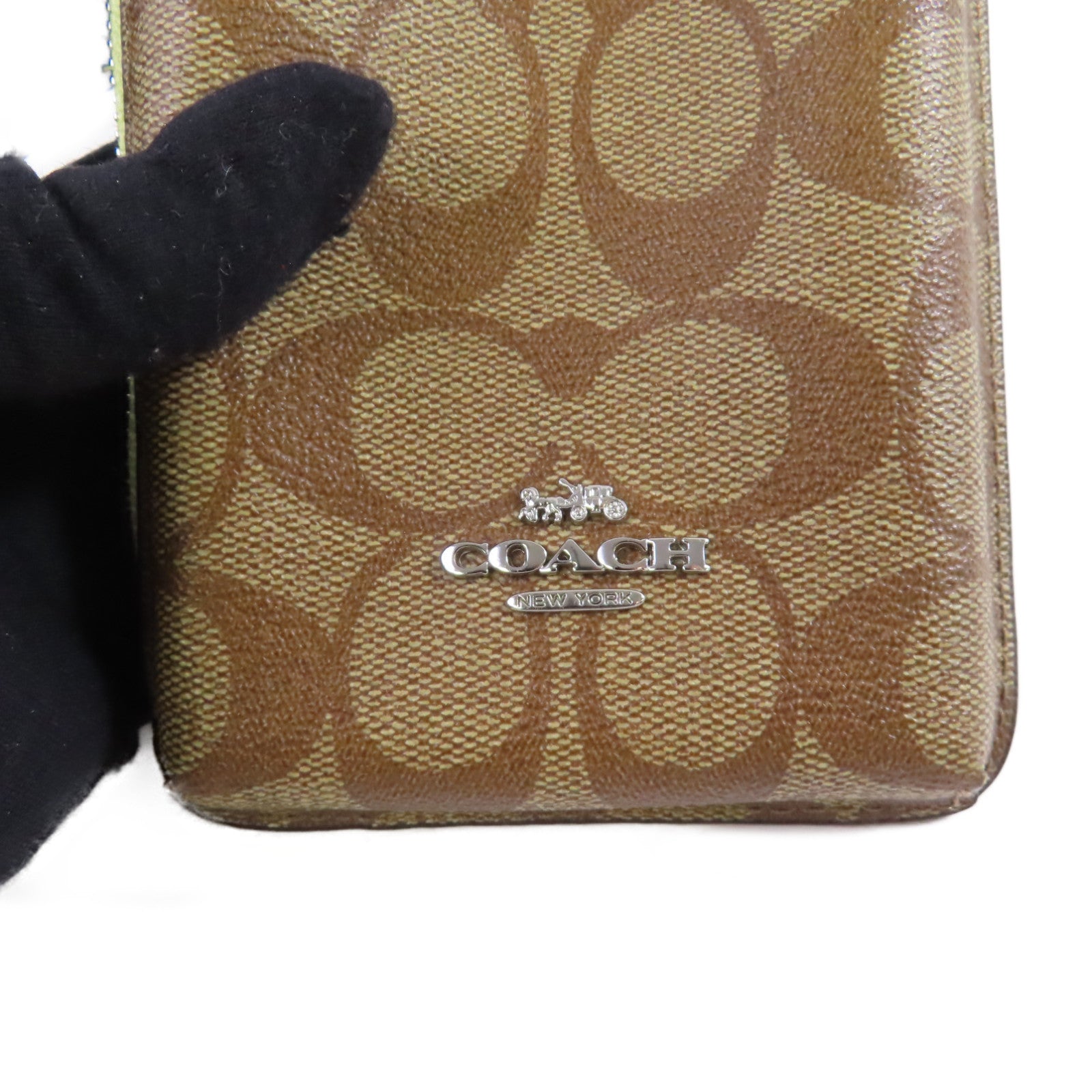COACH 塗層帆布Phone Case Shoulder Bag銀扣肩背袋啡色/綠色