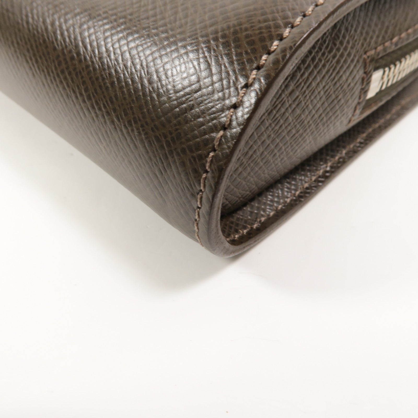LOUIS VUITTON Taiga Baikal手拿包