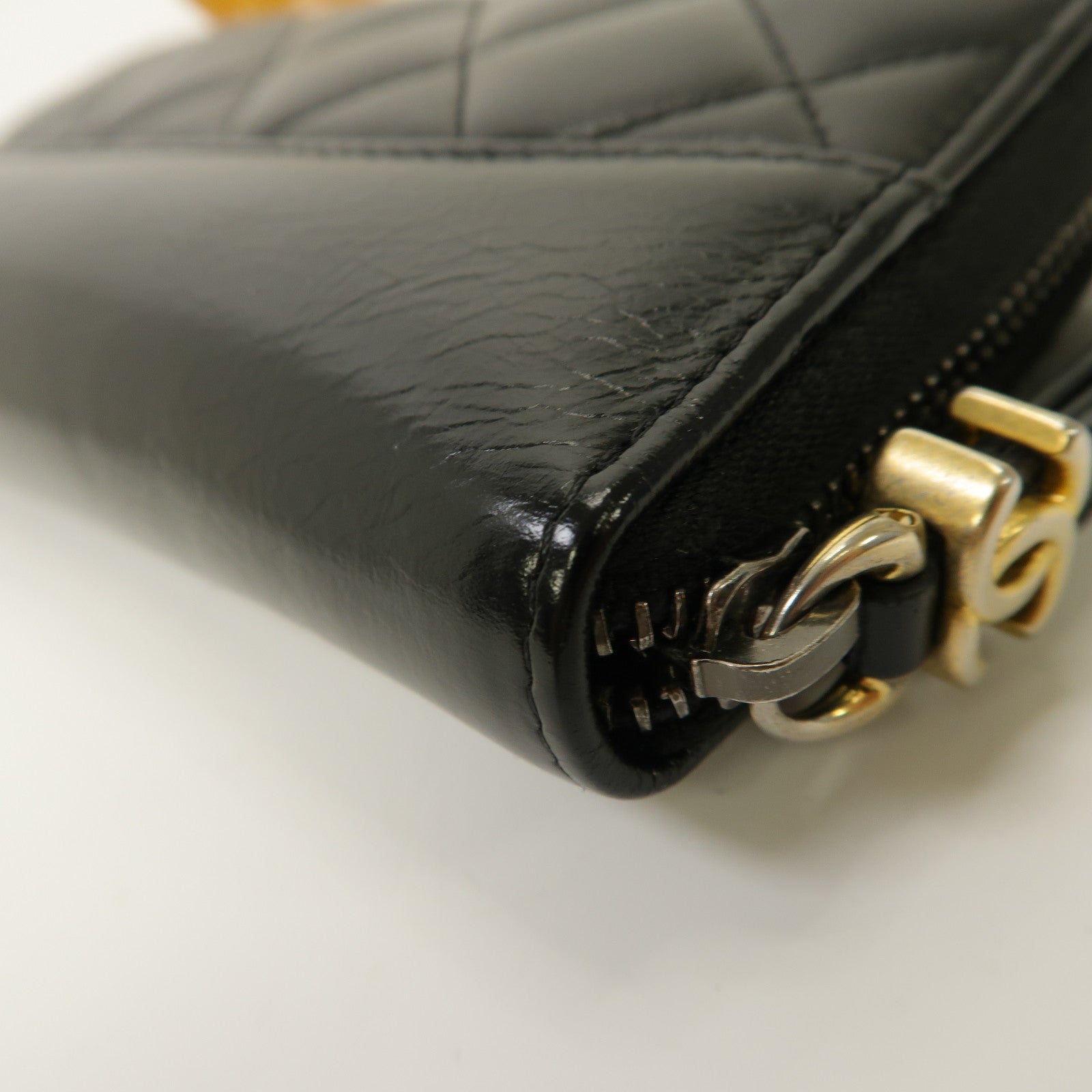 CHANEL 菱格牛皮皮革Gabrielle Wallet金扣拉鍊錢包黑色