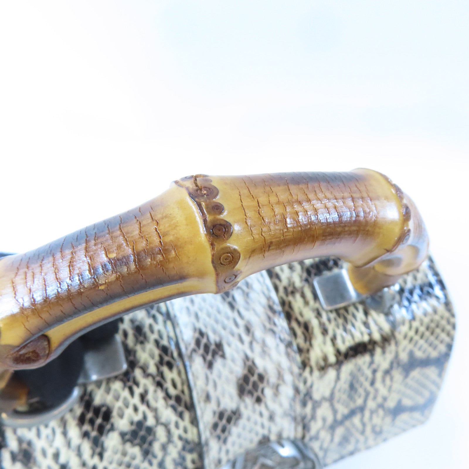 GUCCI 蛇皮皮革Dionysus Bamboo Python手挽肩背兩用袋黑色/白色