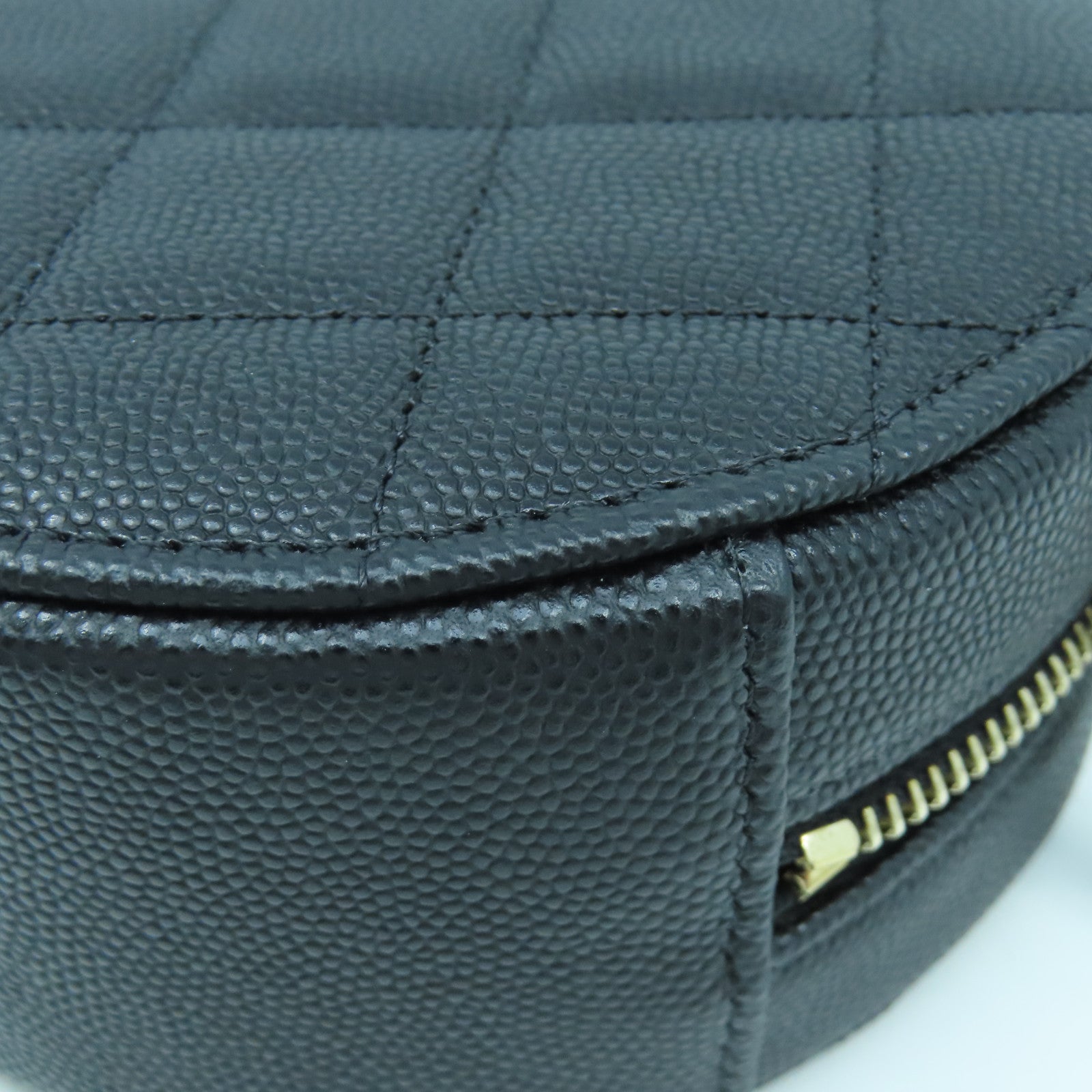 CHANEL 【激減優惠】菱格Caviar皮革Round Chain Shoulder Bag金扣鏈帶肩背袋黑色