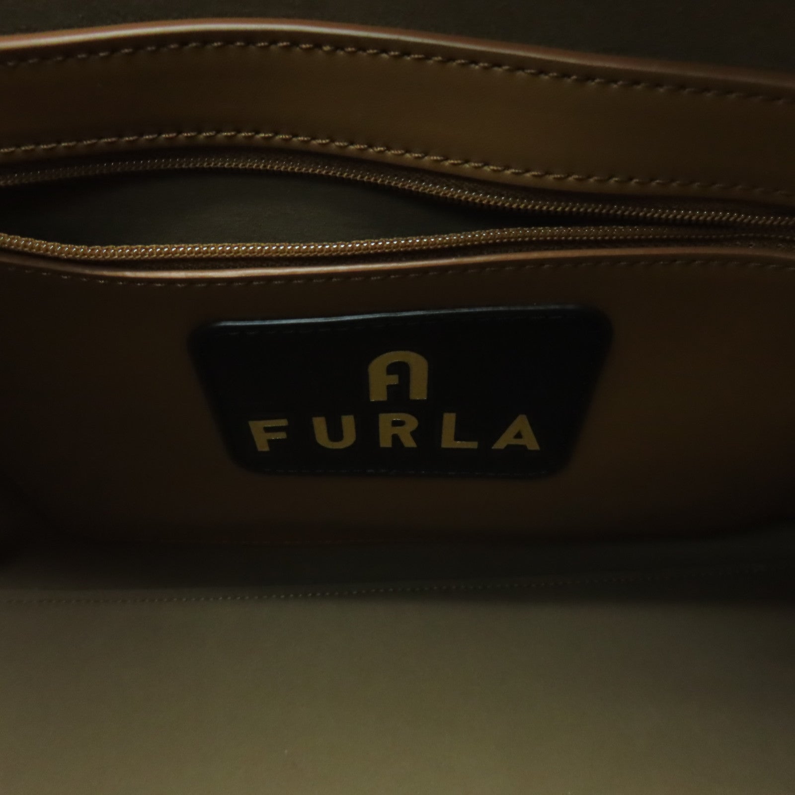 Furla 【激減優惠】PVC塗層帆布Tote Bag金扣手挽袋啡色