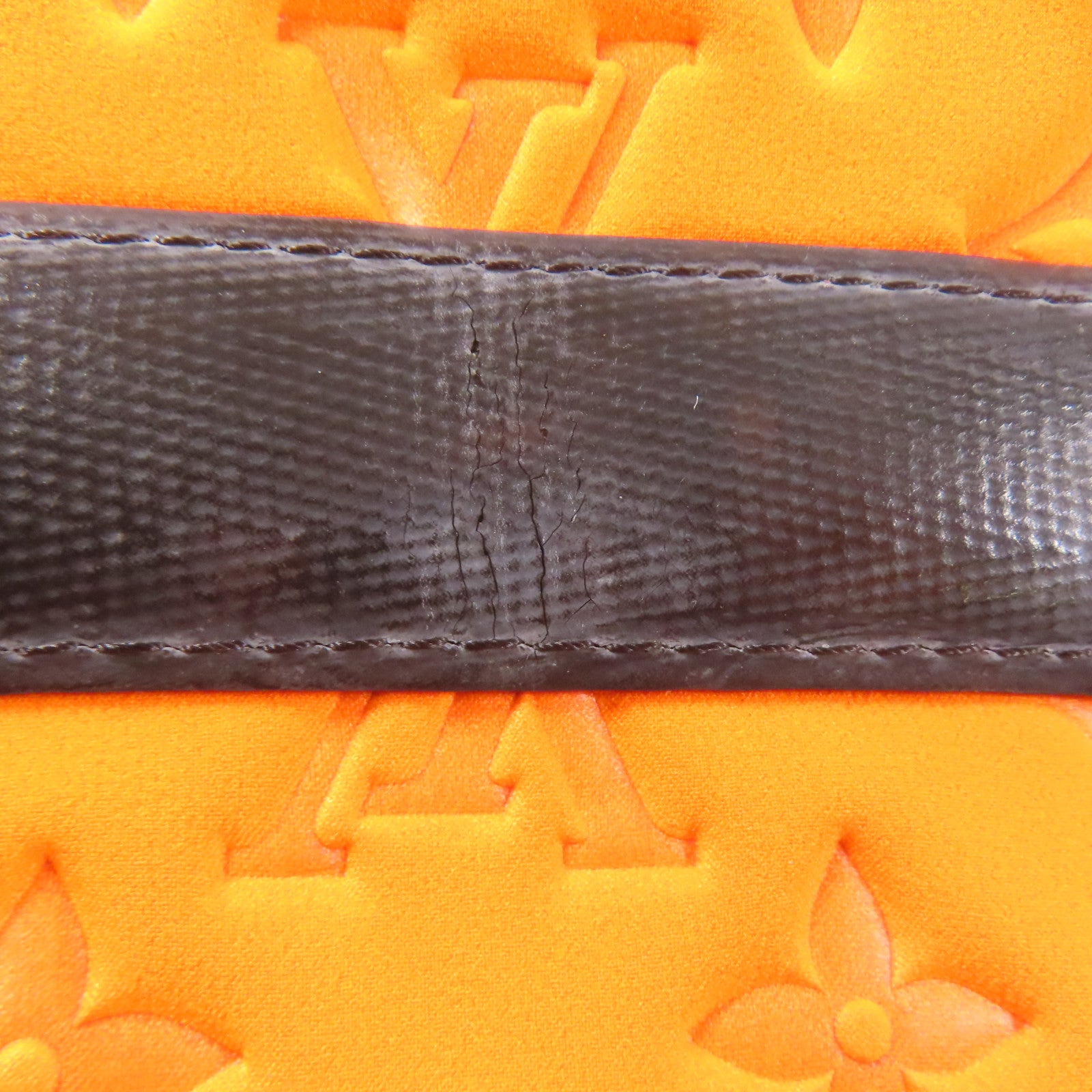 LOUIS VUITTON Monogram Neoprene Scaba MM金扣手挽袋橙色