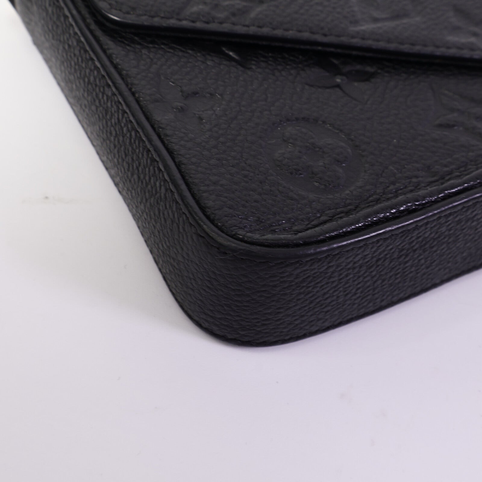 LOUIS VUITTON Monogram Empreinte Felicie Pochette 金扣鏈帶肩背袋