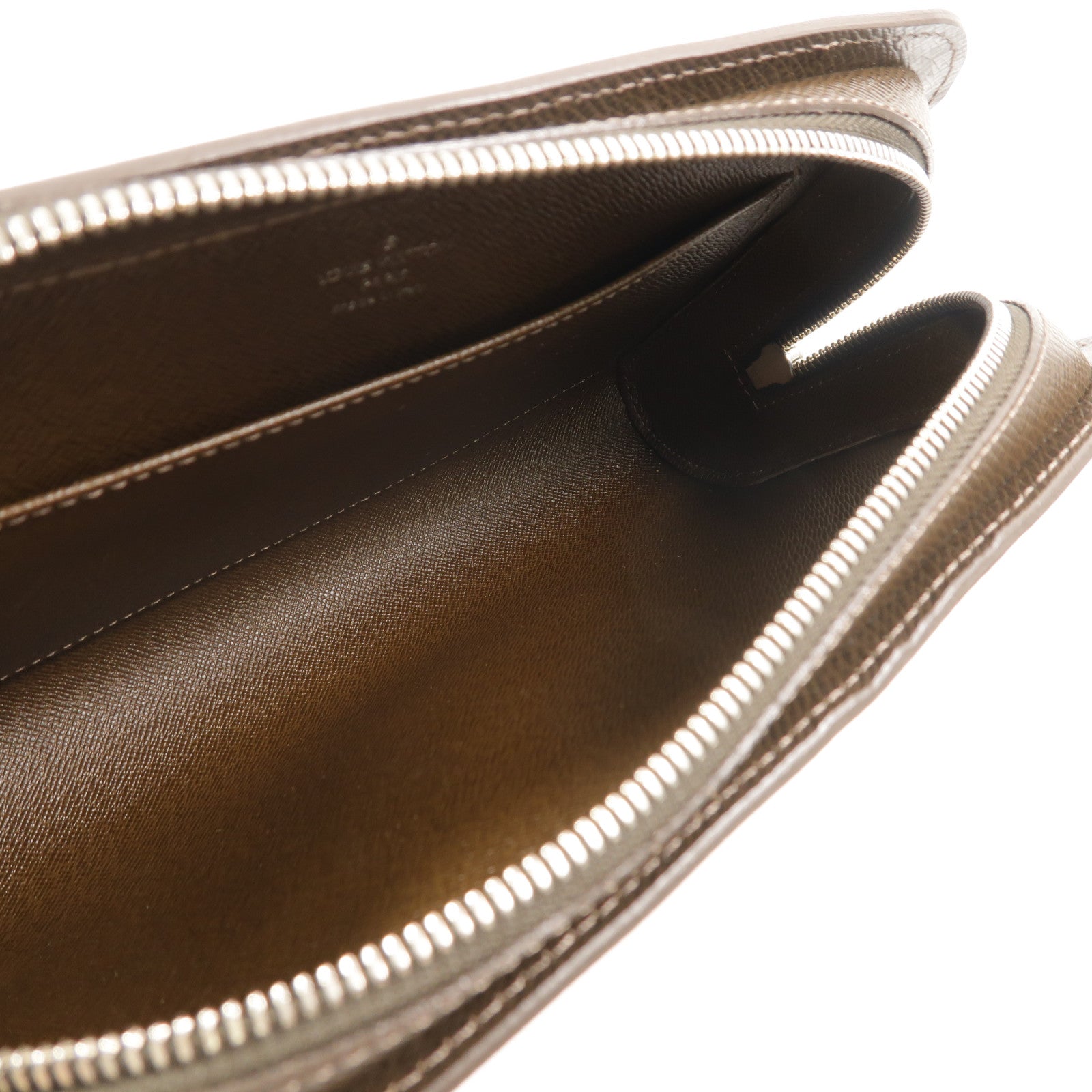 LOUIS VUITTON Taiga Baikal手拿包