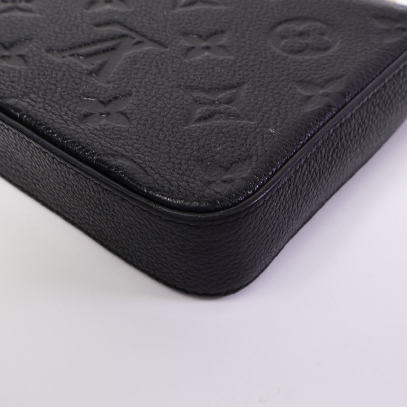 LOUIS VUITTON Monogram Empreinte Felicie Pochette 金扣鏈帶肩背袋