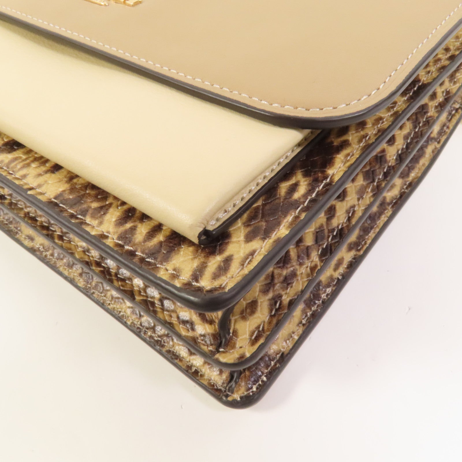 COACH 牛皮皮革Shoulder Bag金扣肩背袋