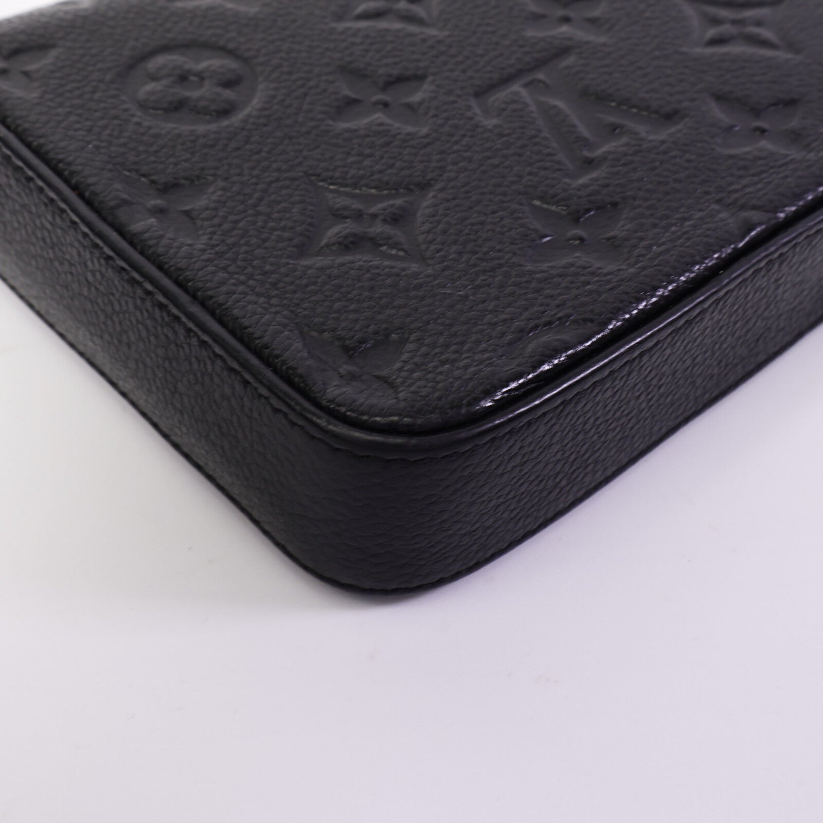 LOUIS VUITTON Monogram Empreinte Felicie Pochette 金扣鏈帶肩背袋