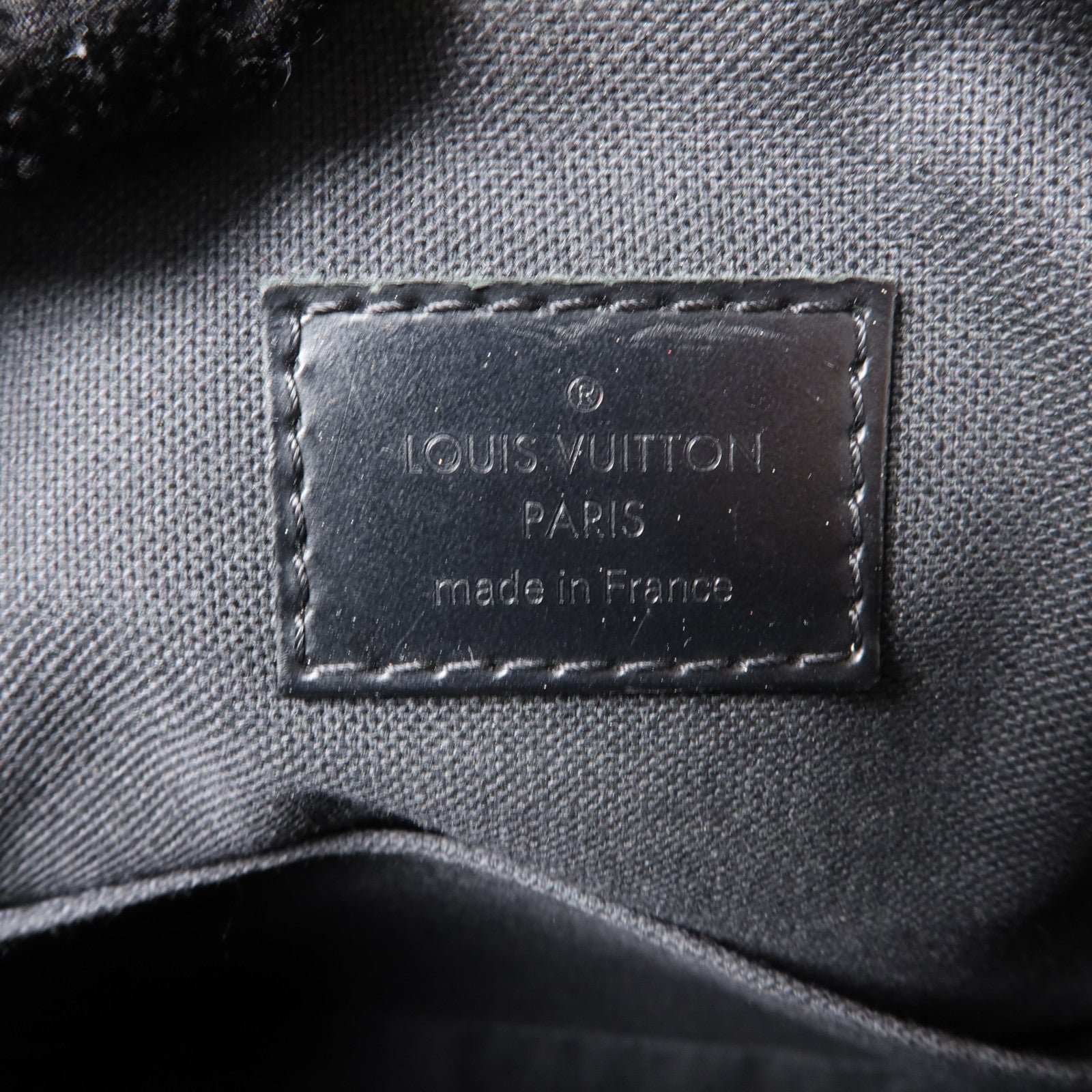 LOUIS VUITTON Damier Graphite Rem肩背袋