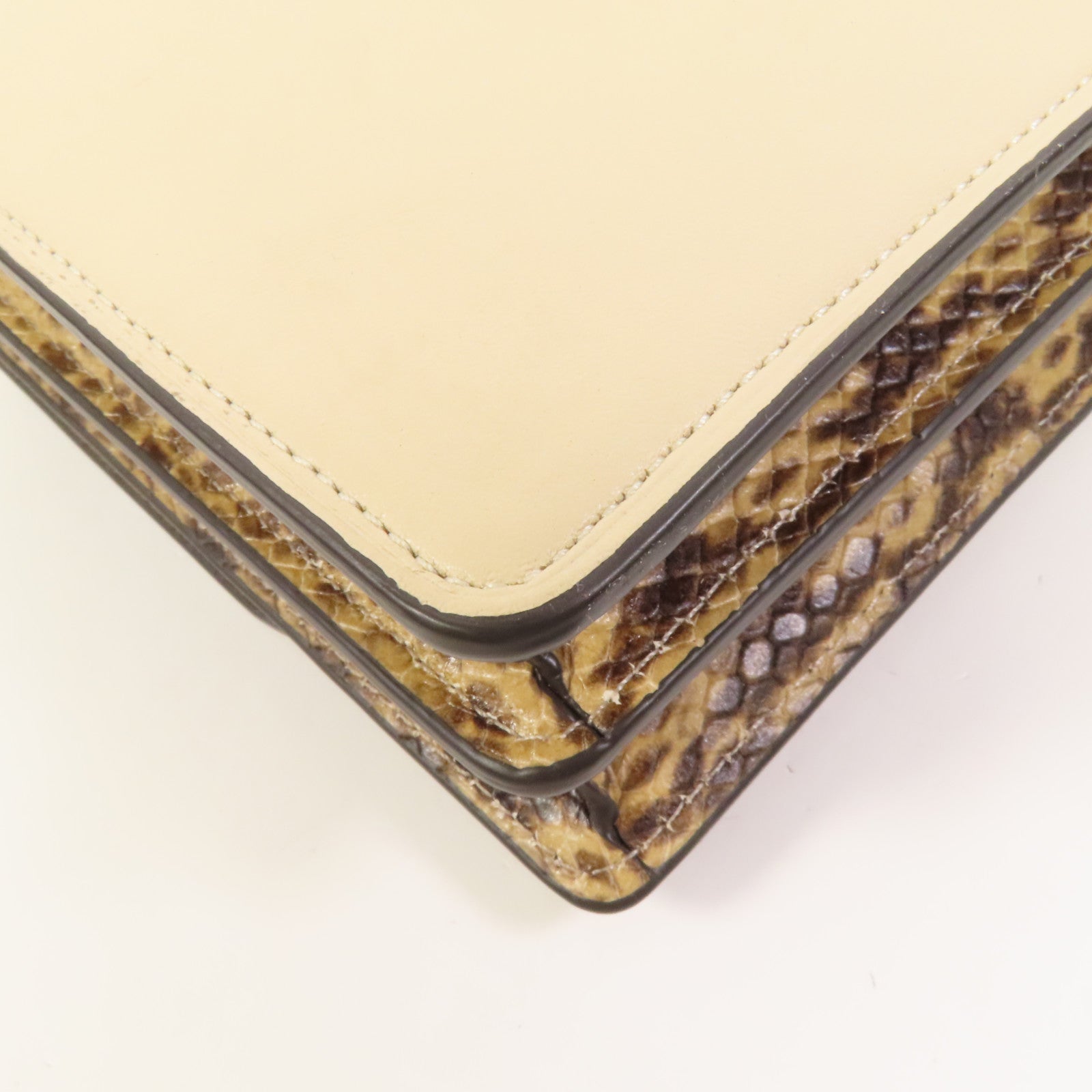 COACH 牛皮皮革Shoulder Bag金扣肩背袋