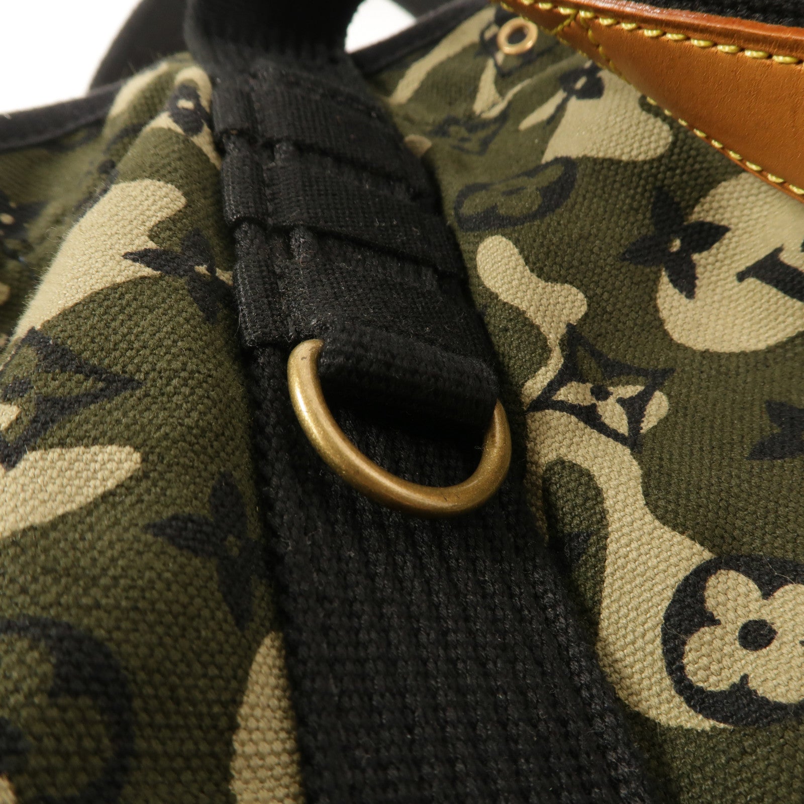 LOUIS VUITTON Monogramouflage Tray肩背袋