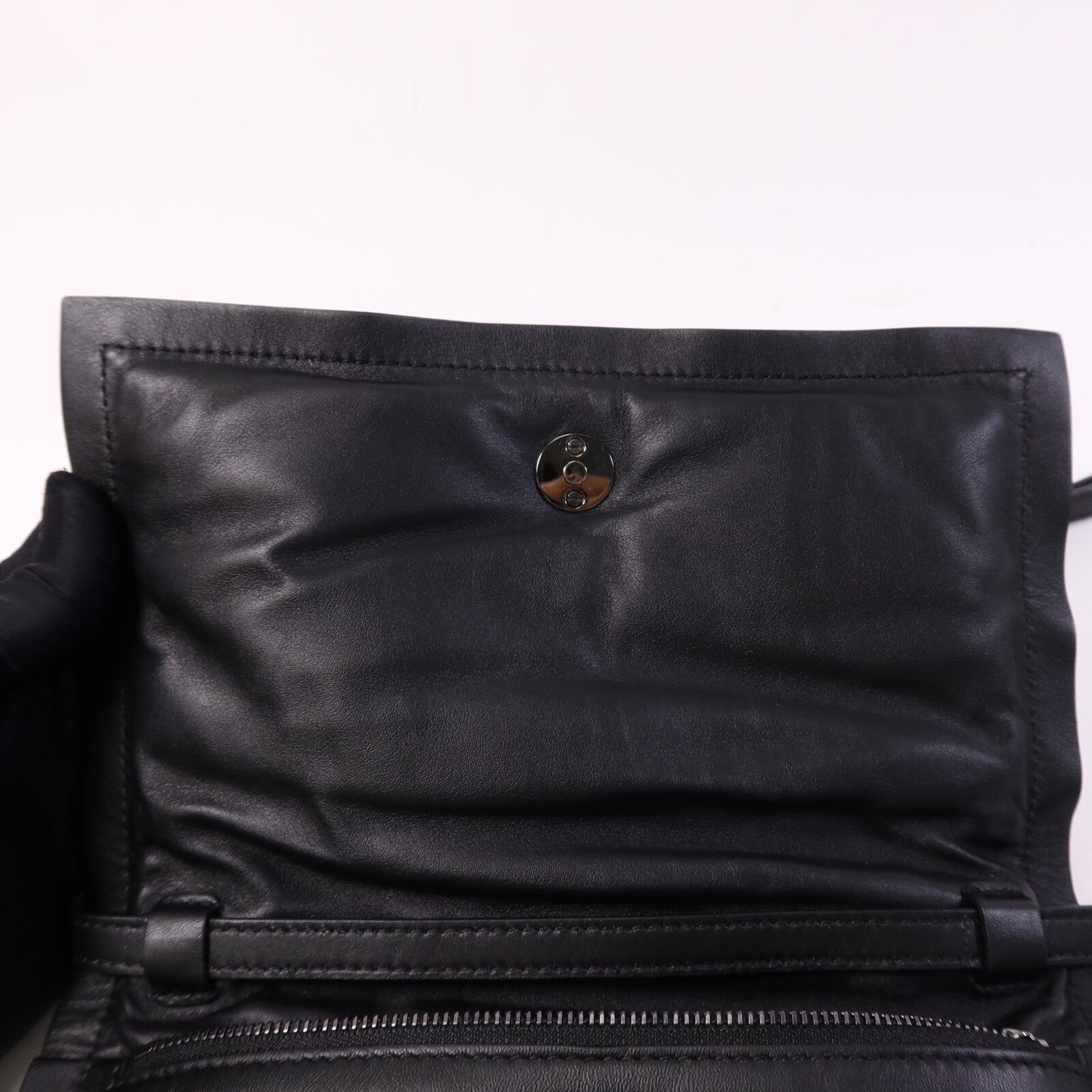 Salvatore Ferragamo 【激減優惠】皮革Shoulder Bag銀扣肩背袋