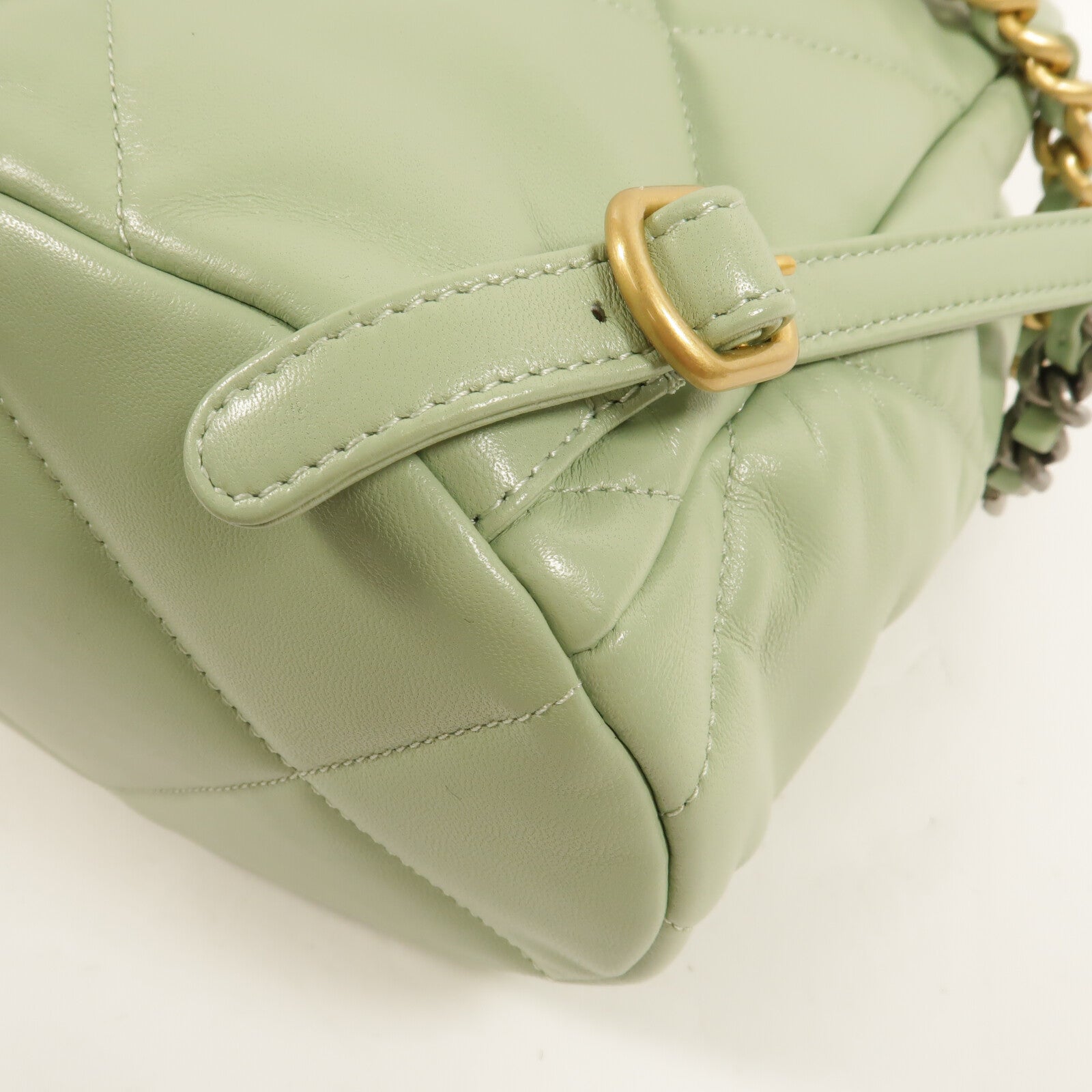 CHANEL 羊皮皮革C19 Backpack鏈帶背包