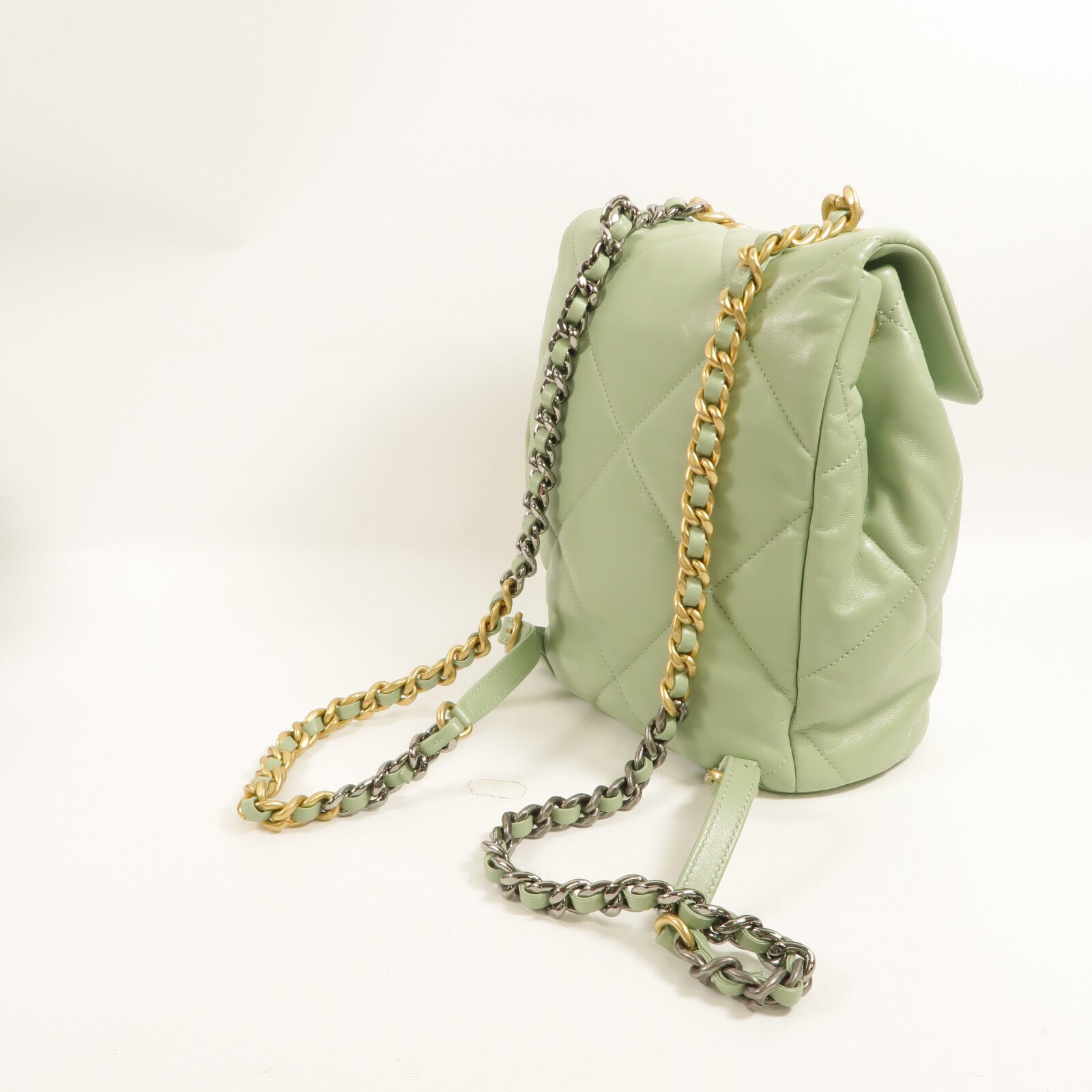 CHANEL 羊皮皮革C19 Backpack鏈帶背包