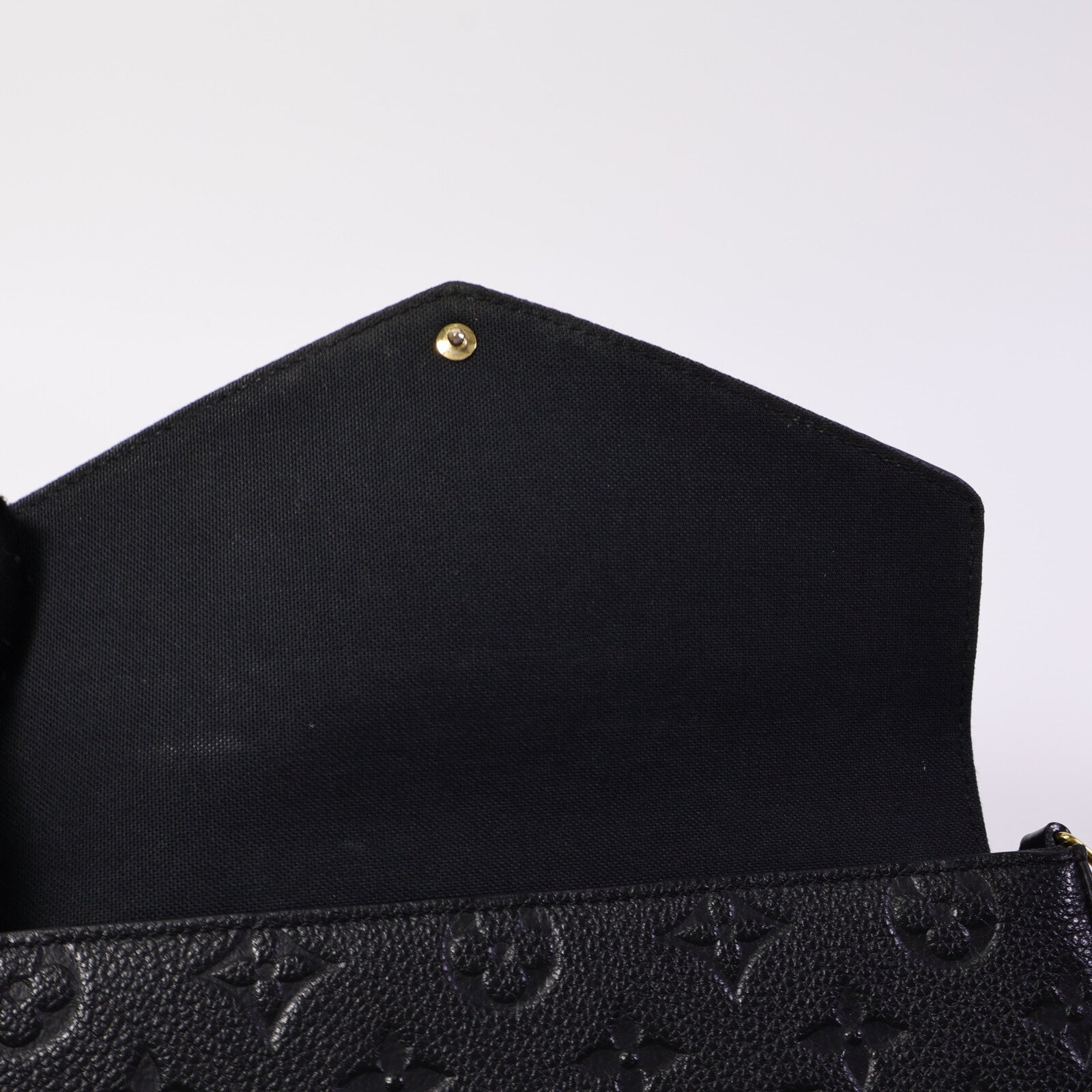 LOUIS VUITTON Monogram Empreinte Felicie Pochette 金扣鏈帶肩背袋