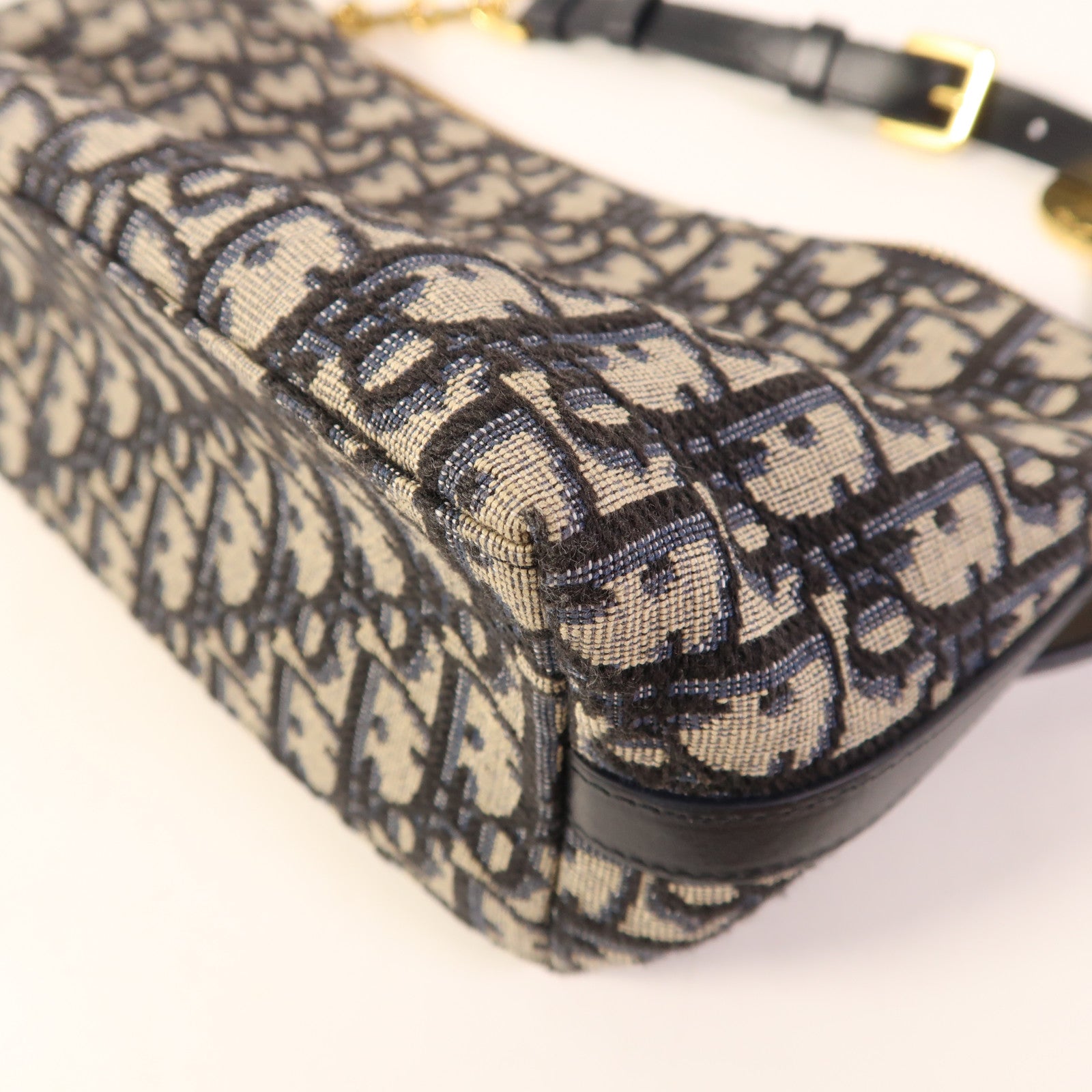 Dior 帆布Chain Shoulder Bag金扣肩背袋