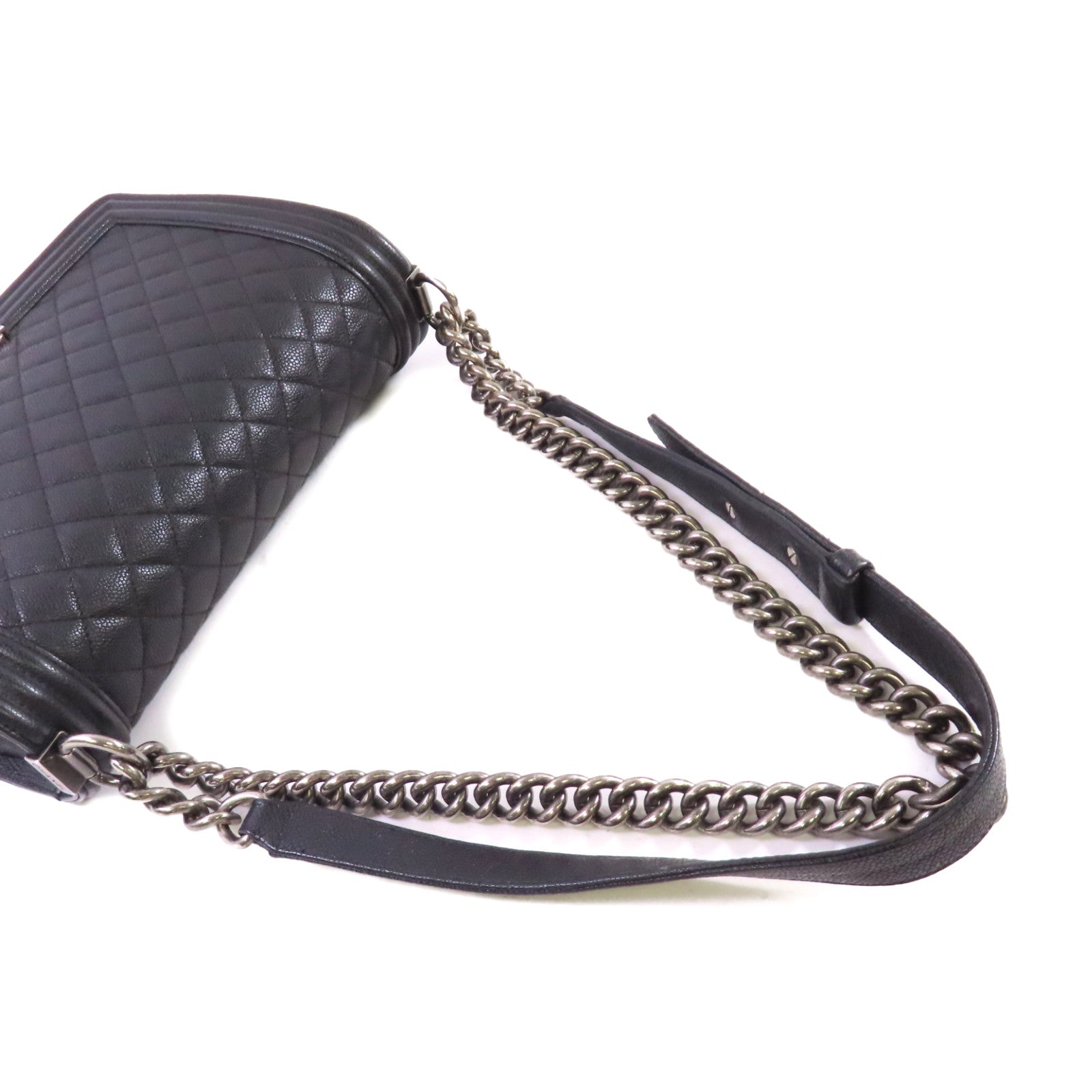 CHANEL 菱格Caviar皮革Boy Chanel Large銀扣鏈帶肩背袋黑色