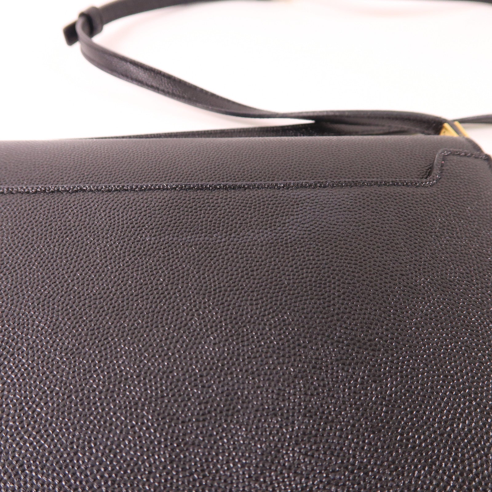 YVES SAINT LAURENT 【激減優惠】牛皮皮革Shoulder Bag金扣肩背袋
