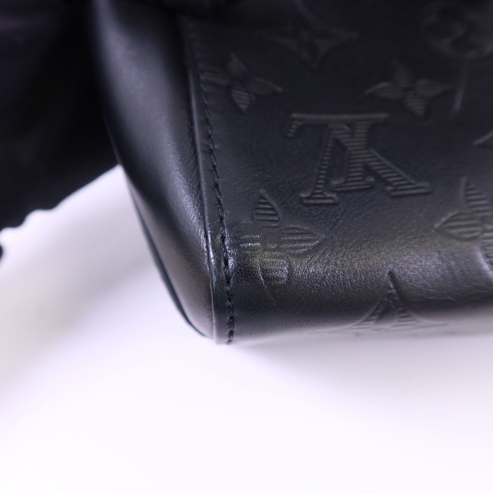 LOUIS VUITTON Monogram Shadow Sprinter Messenger肩背袋
